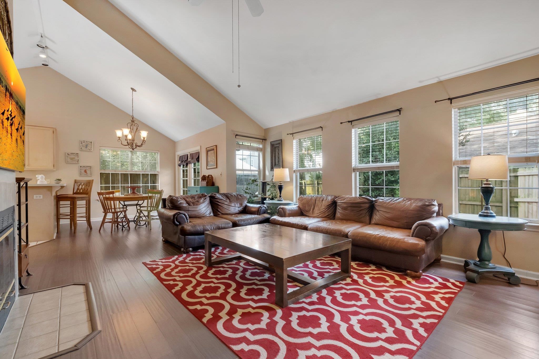 2587 Yarmouth Lane