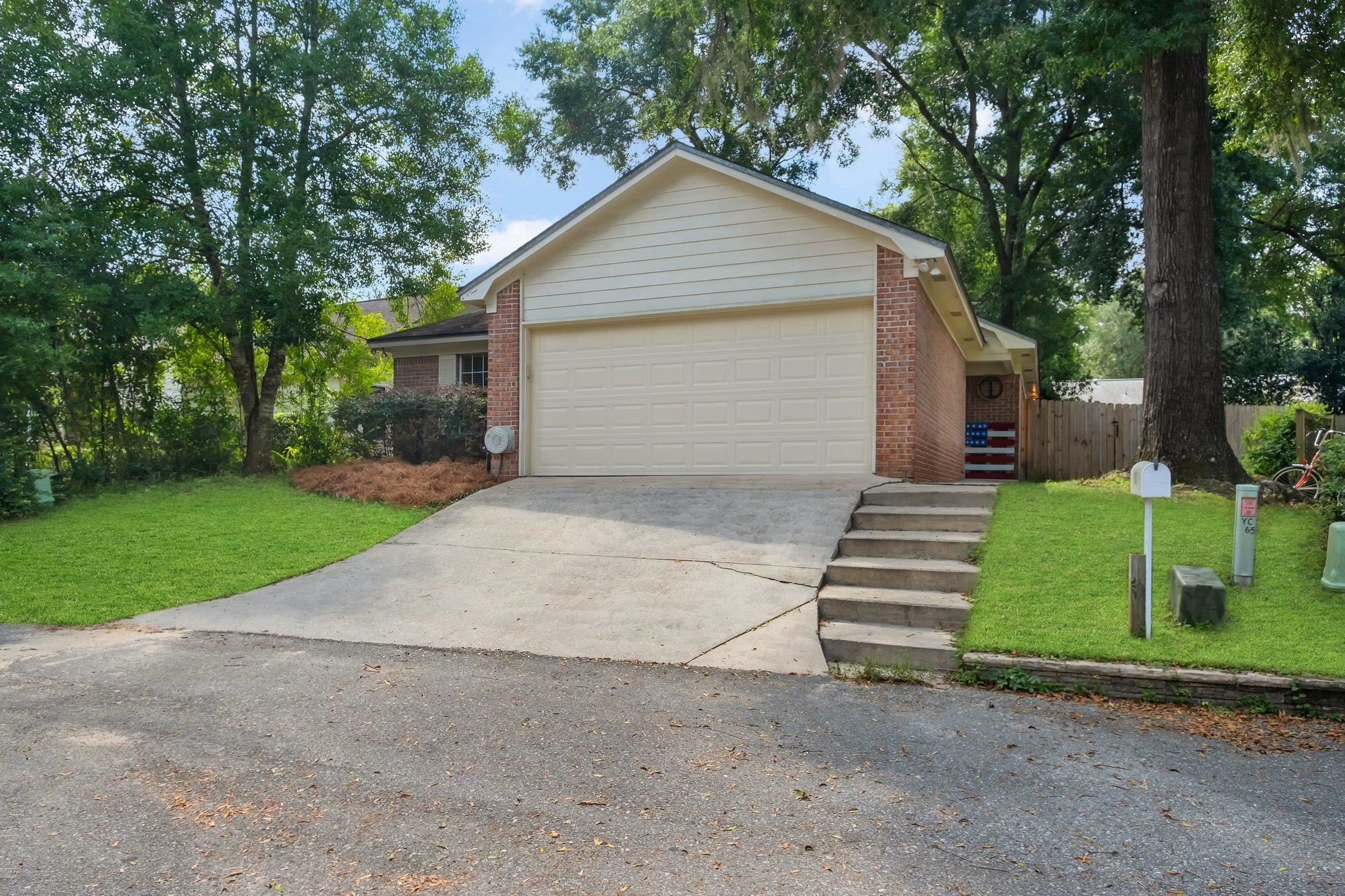 2587 Yarmouth Lane