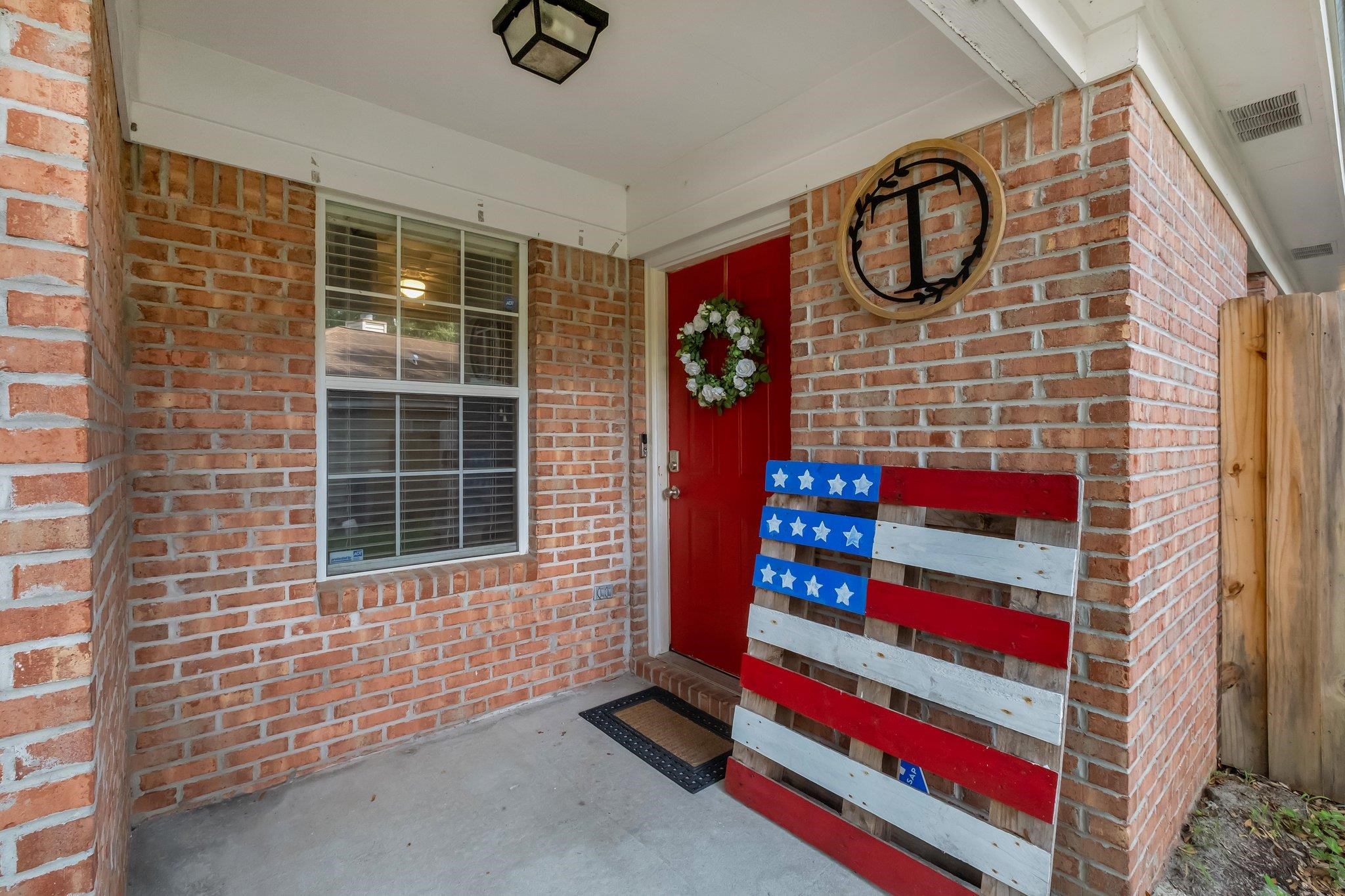 2587 Yarmouth Lane