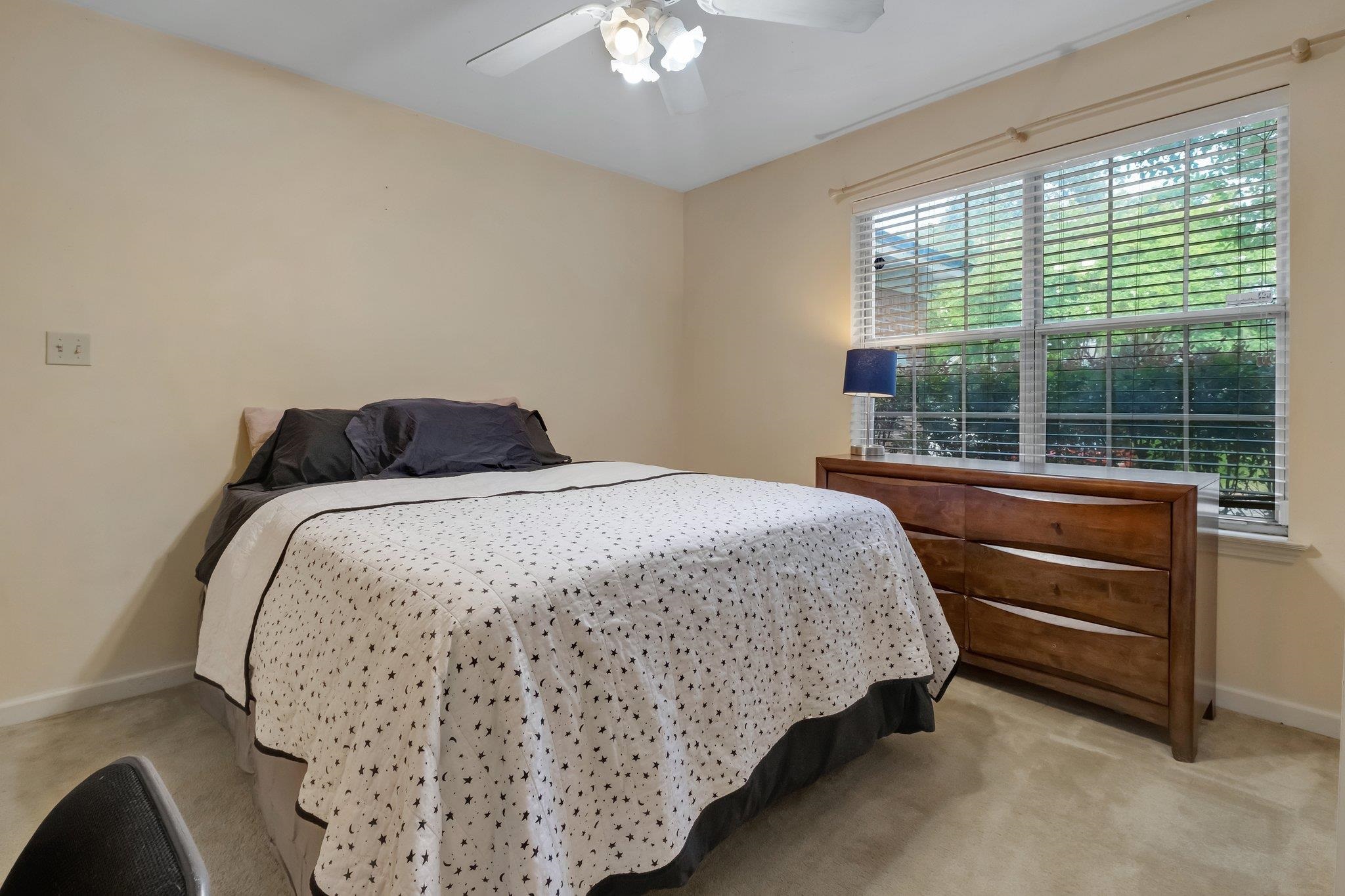 2587 Yarmouth Lane