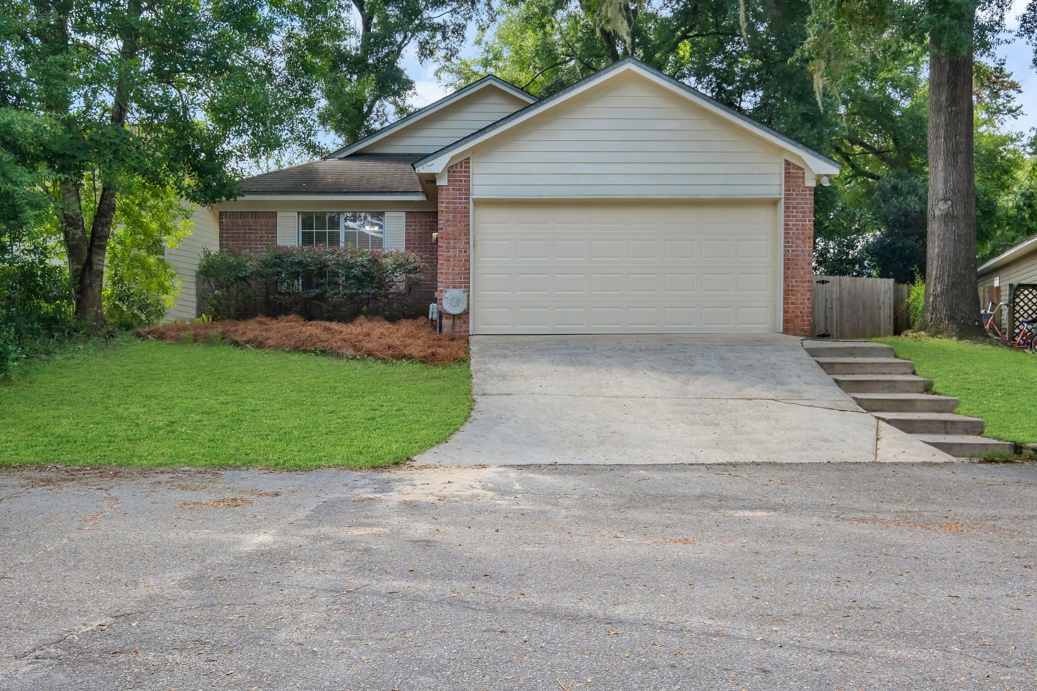 2587 Yarmouth Lane