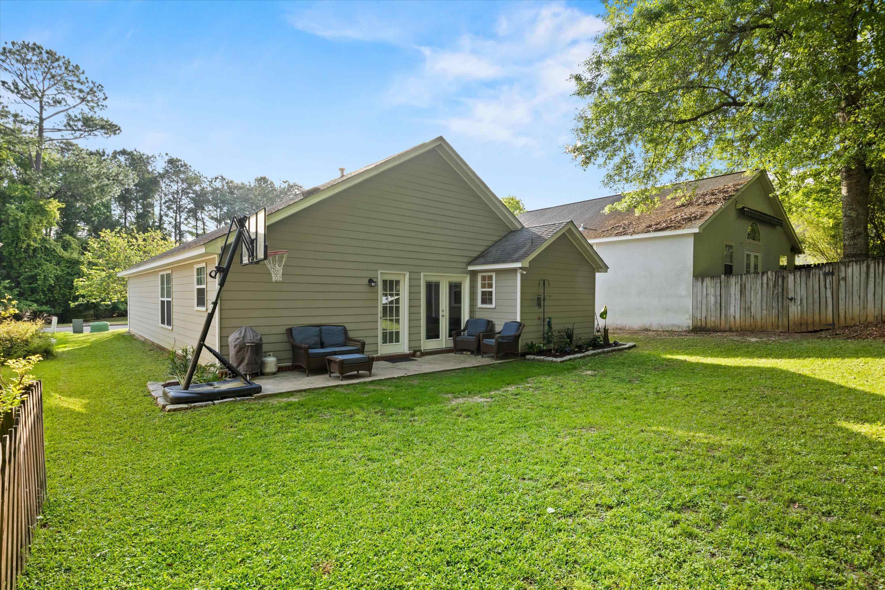 9138 Stonehenge Trail