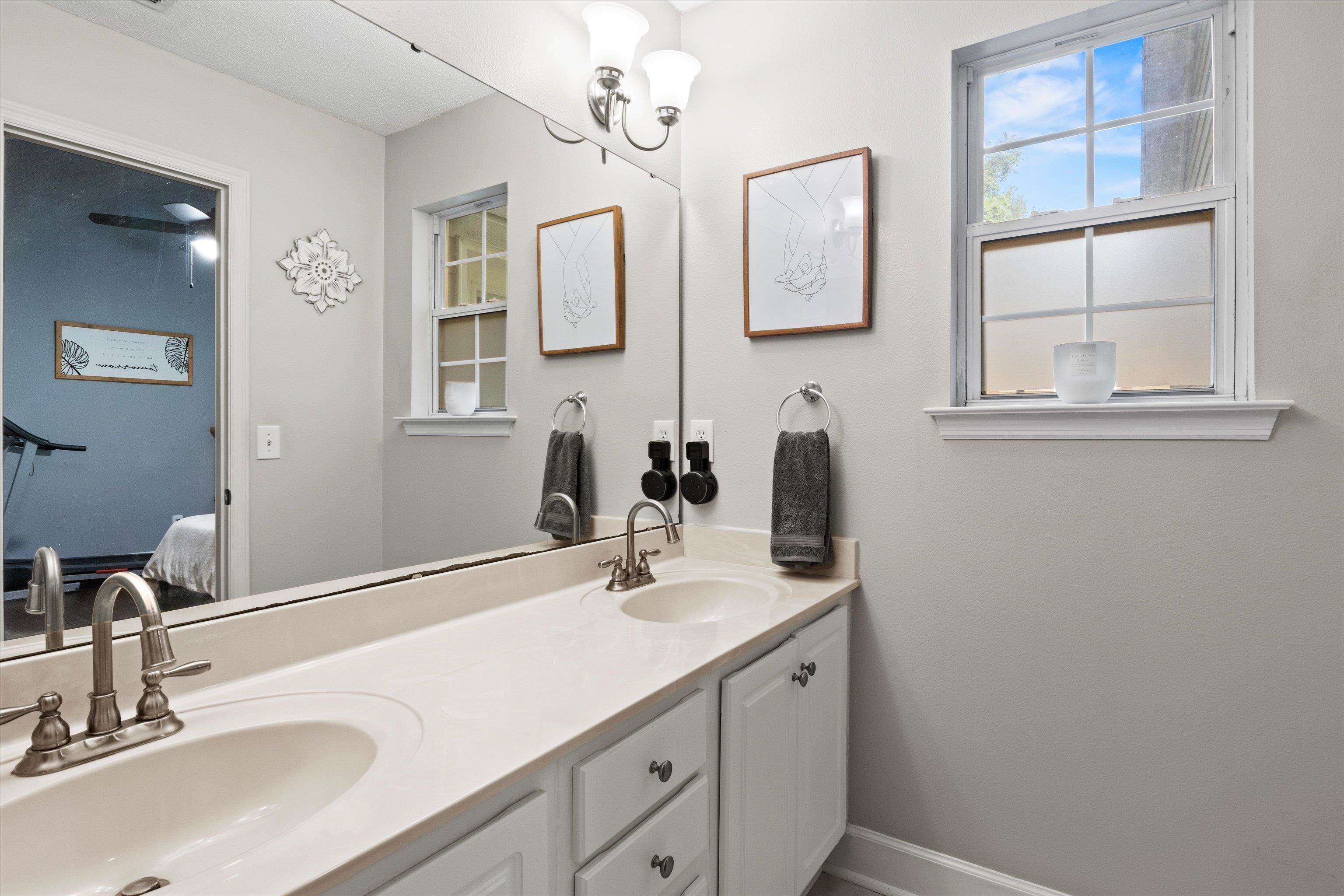 9138 Stonehenge Trail