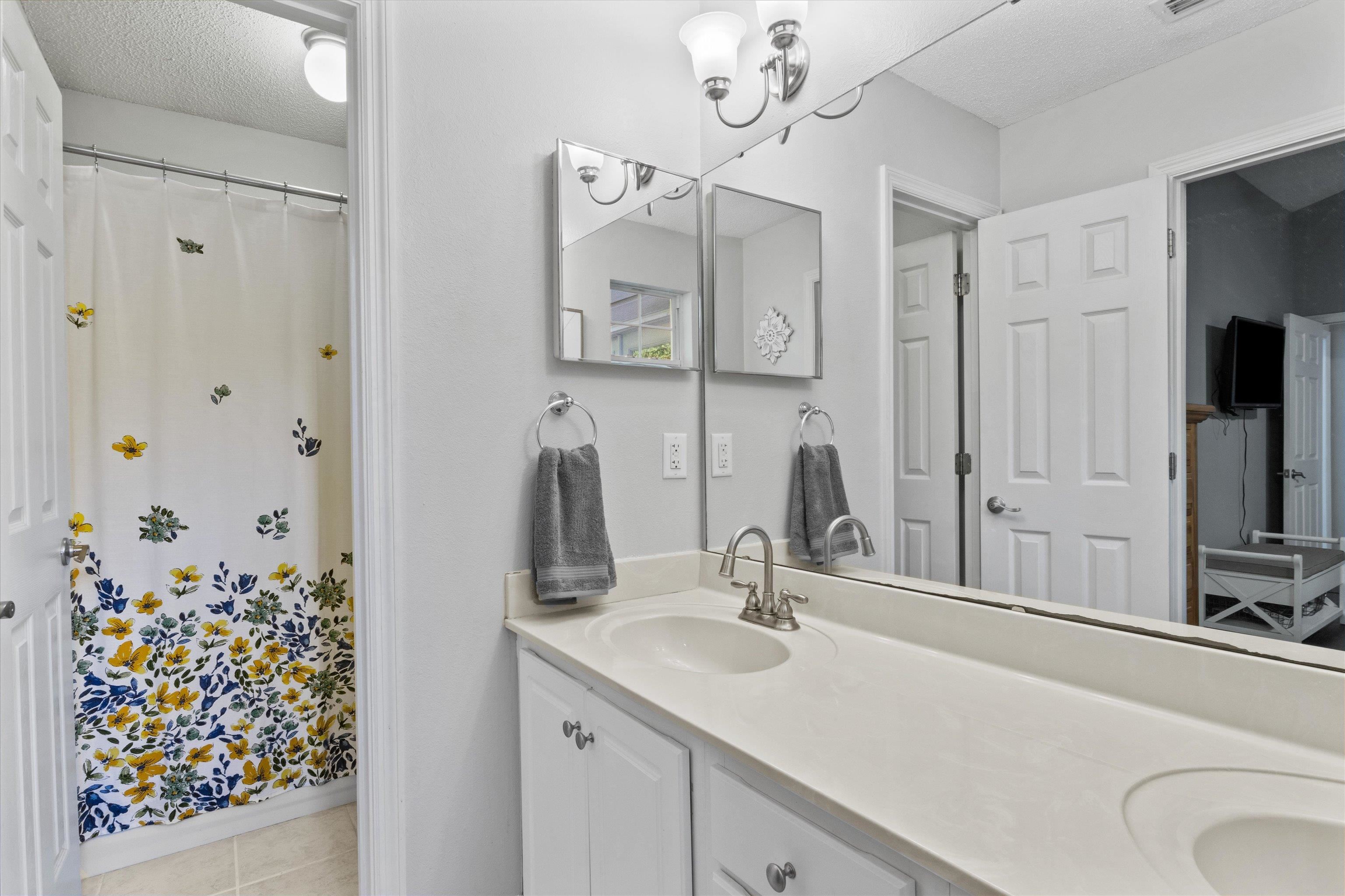 9138 Stonehenge Trail