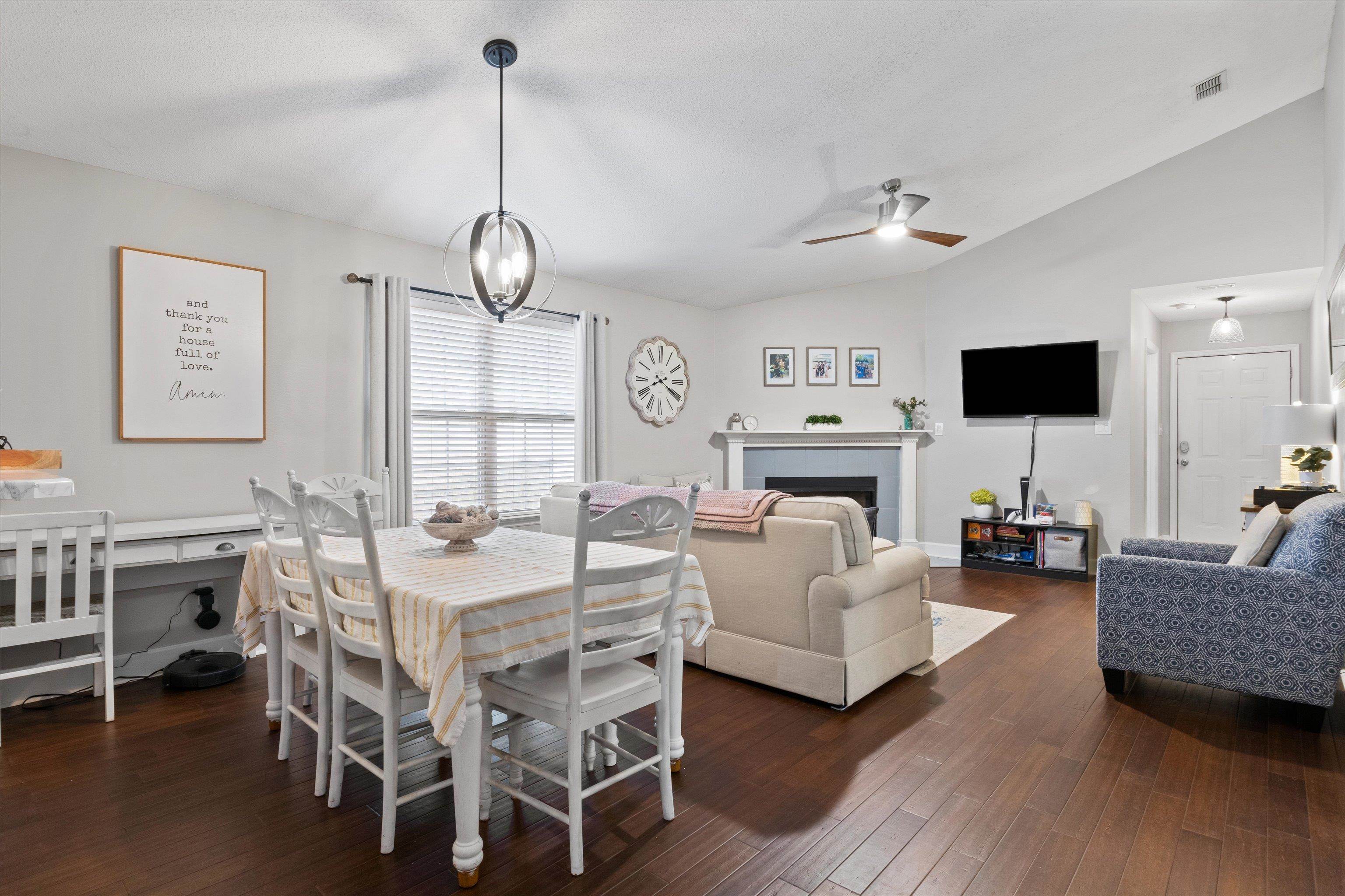 9138 Stonehenge Trail