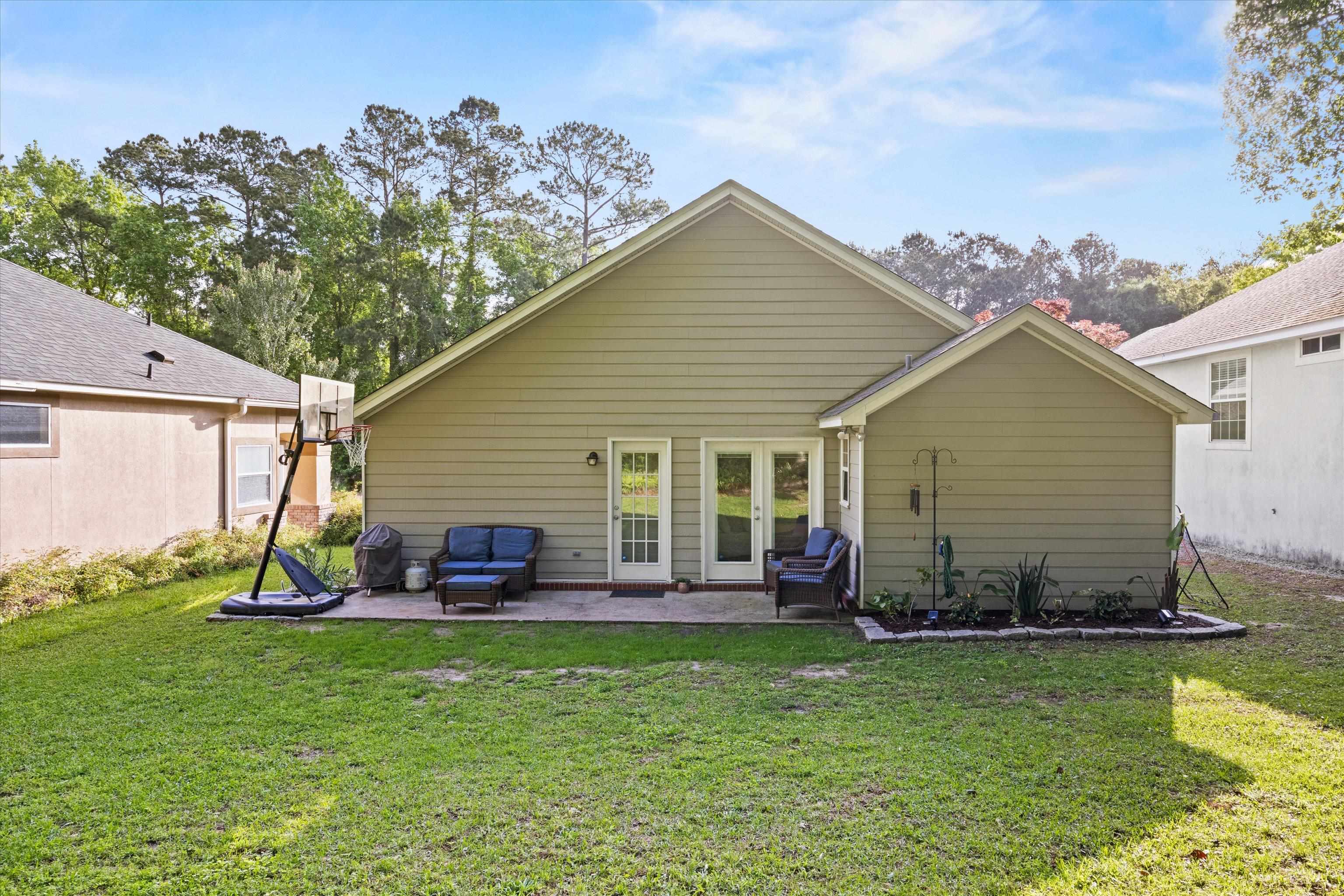 9138 Stonehenge Trail