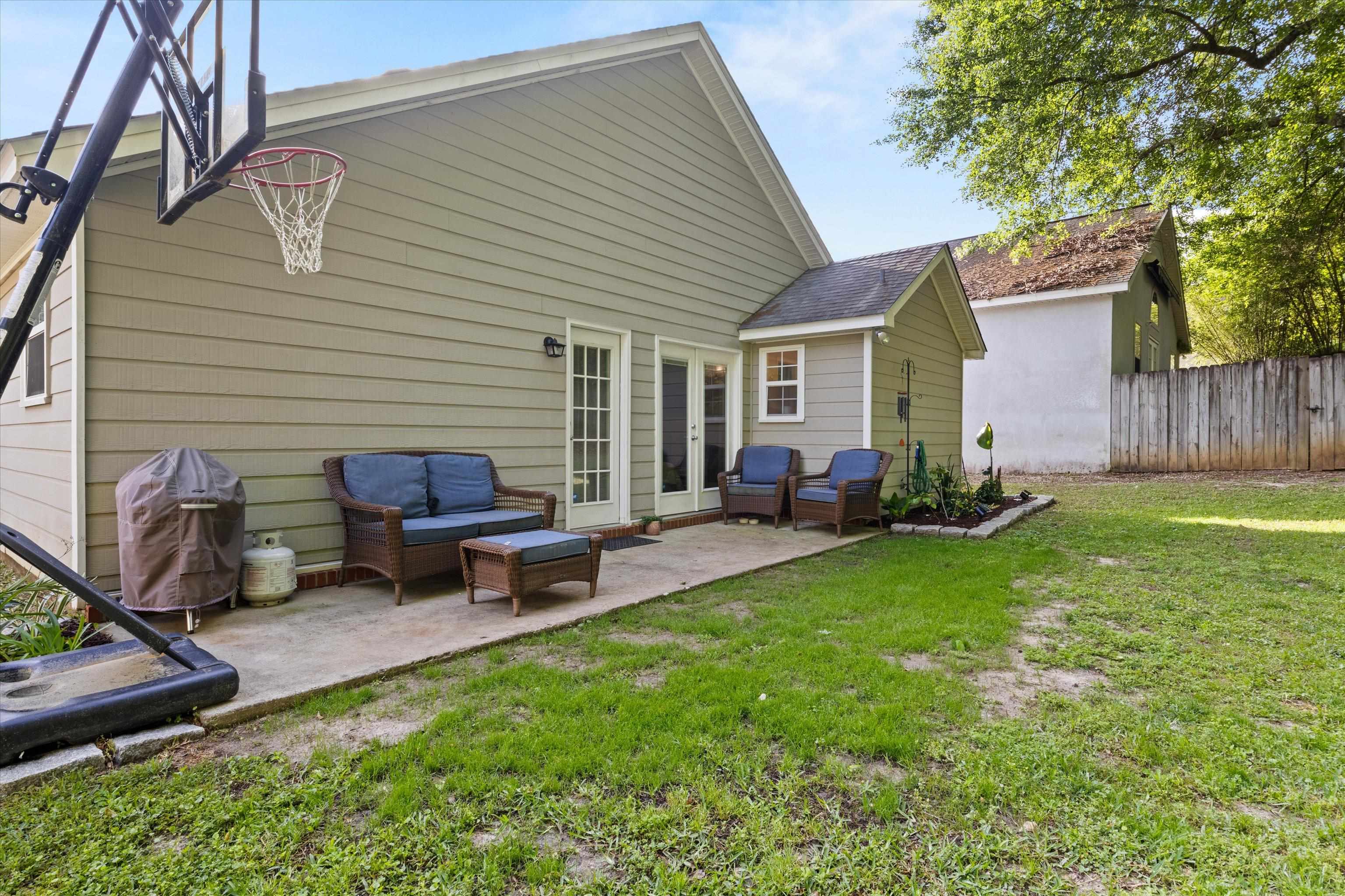 9138 Stonehenge Trail