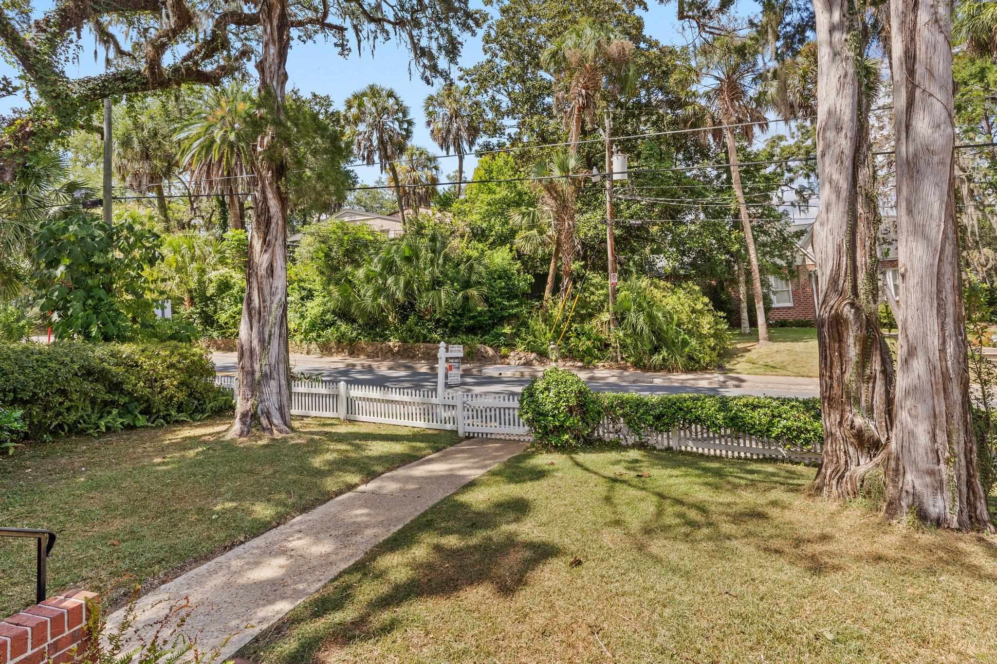 507 E Call Street
