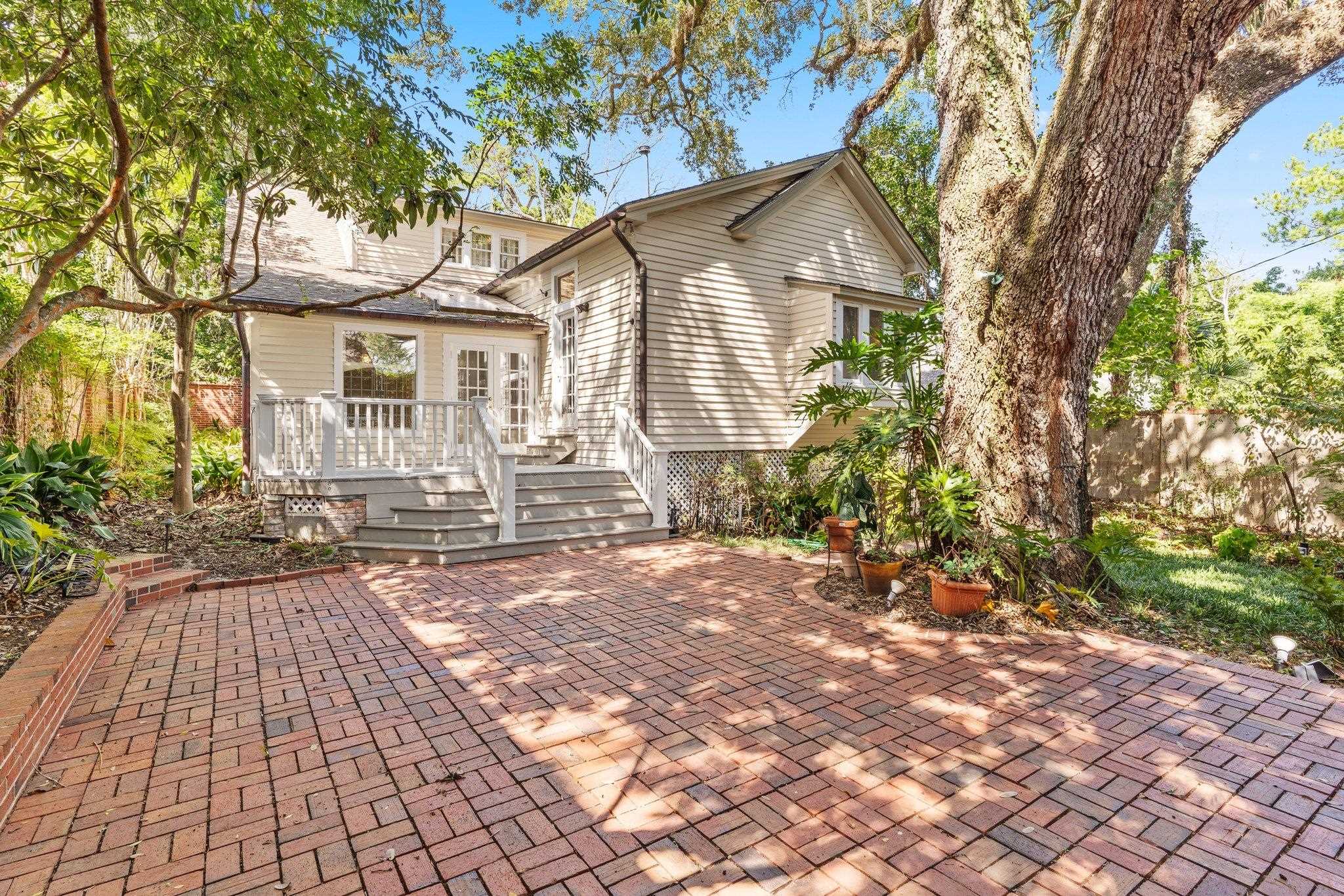 507 E Call Street