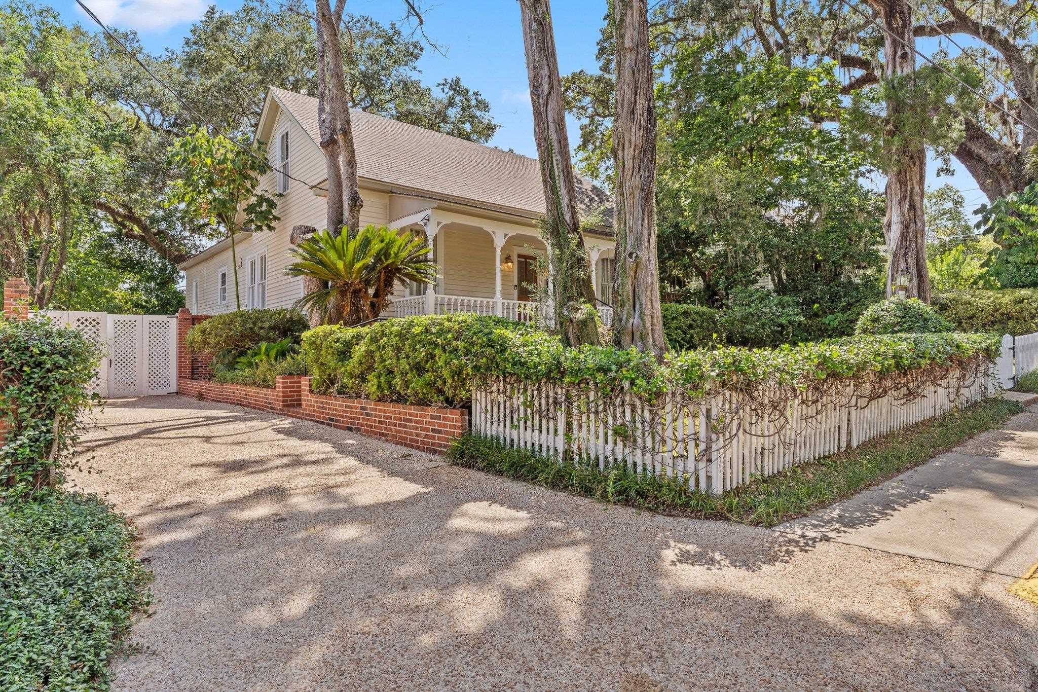 507 E Call Street