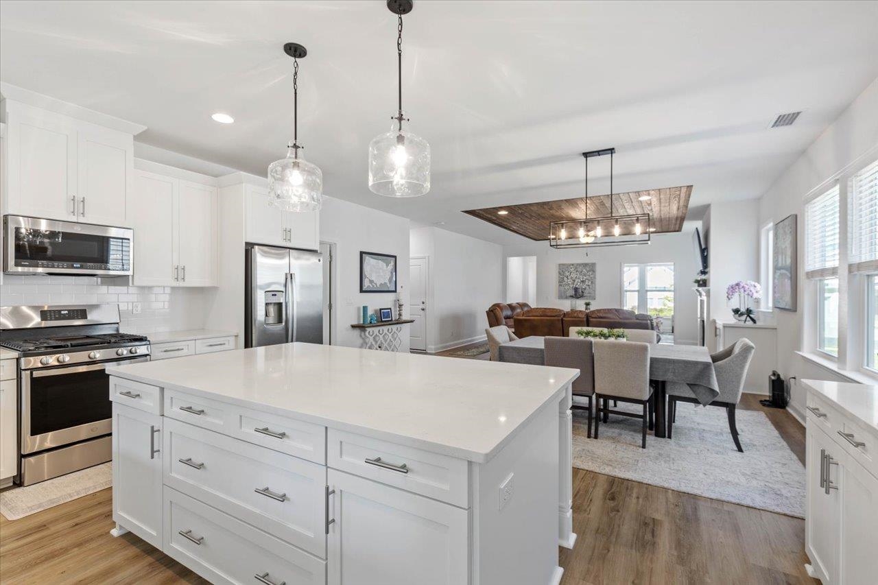 8763 Greenridge Lane