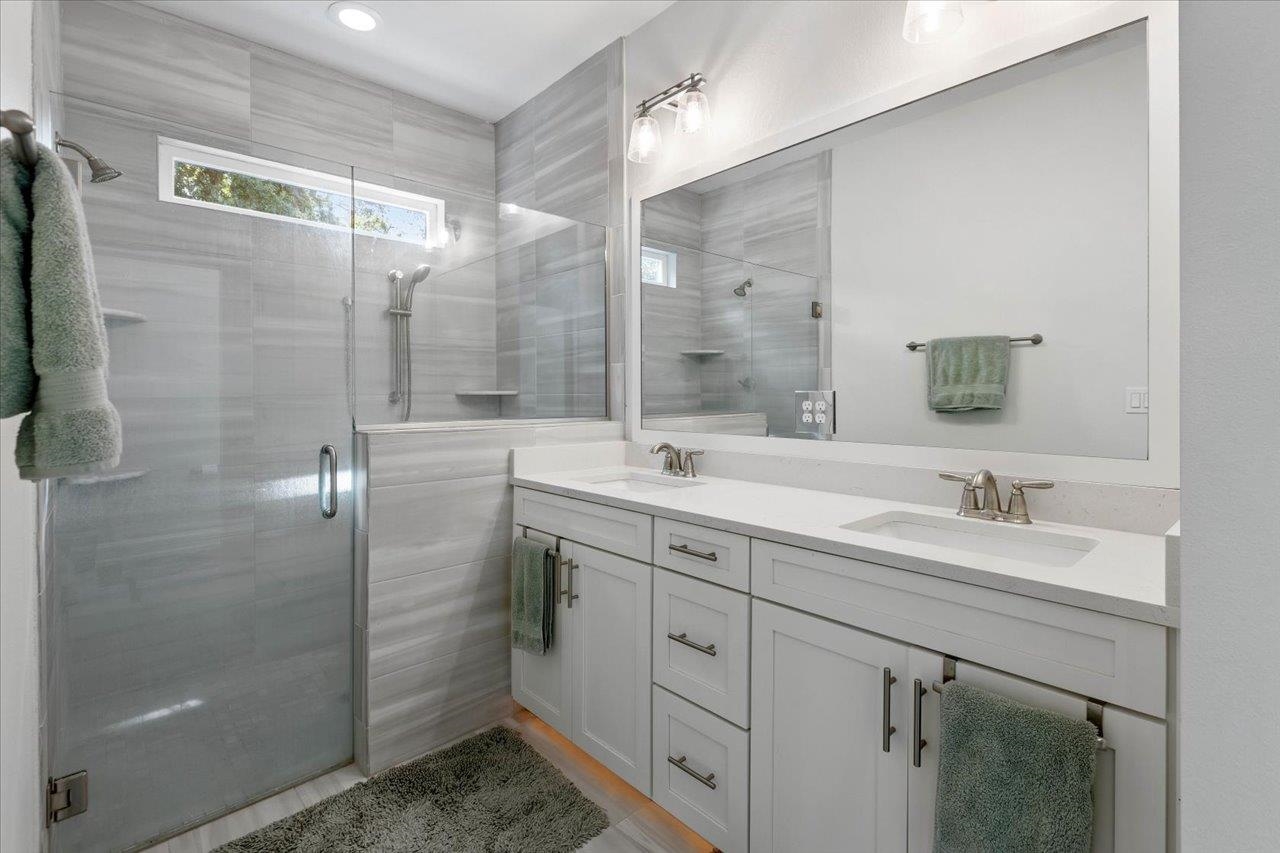 8763 Greenridge Lane