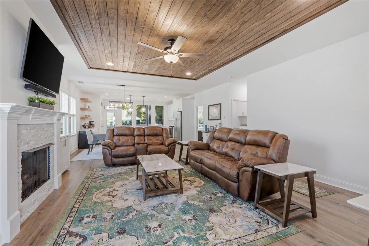 8763 Greenridge Lane