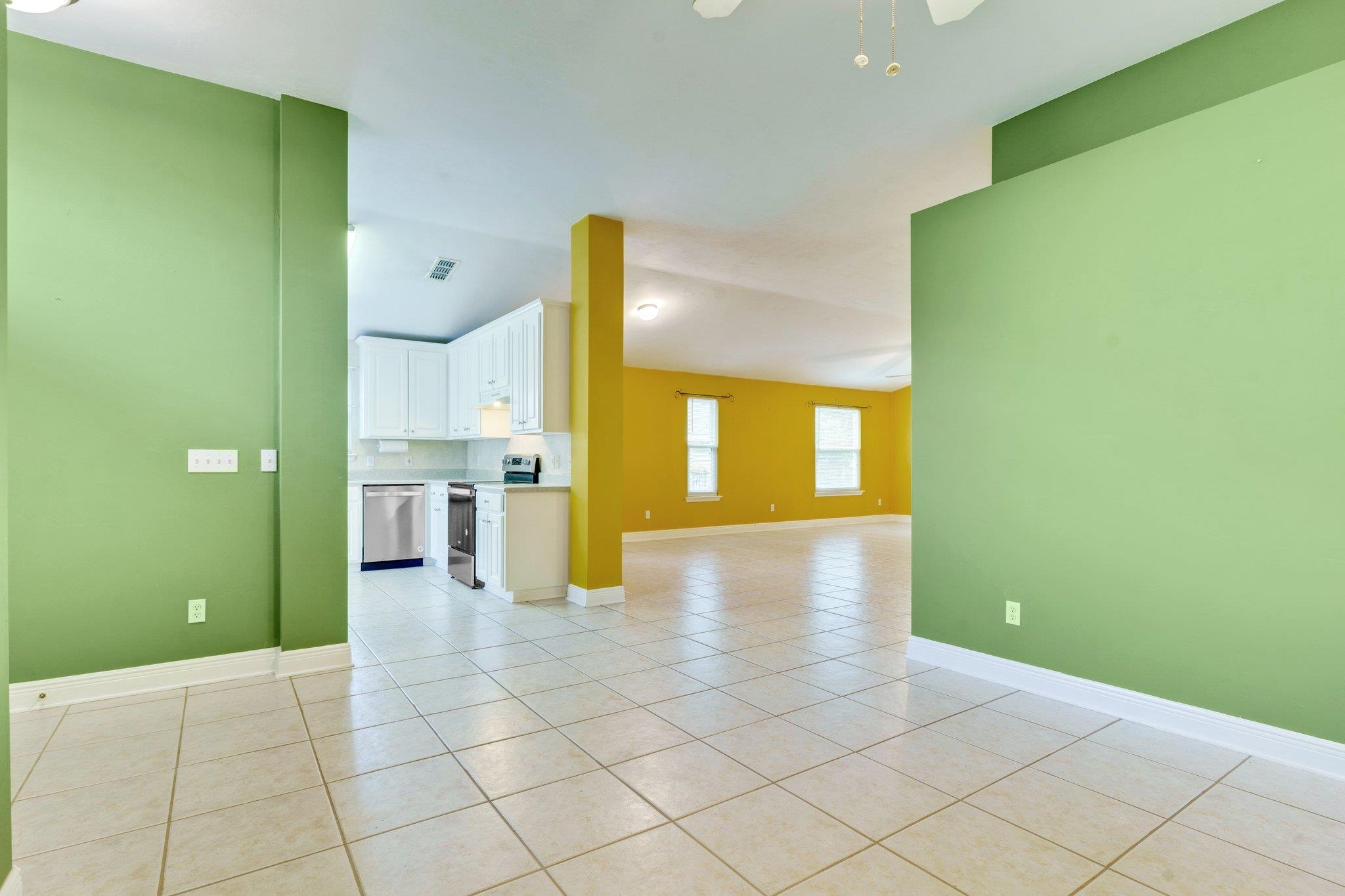 1535 Applewood Way