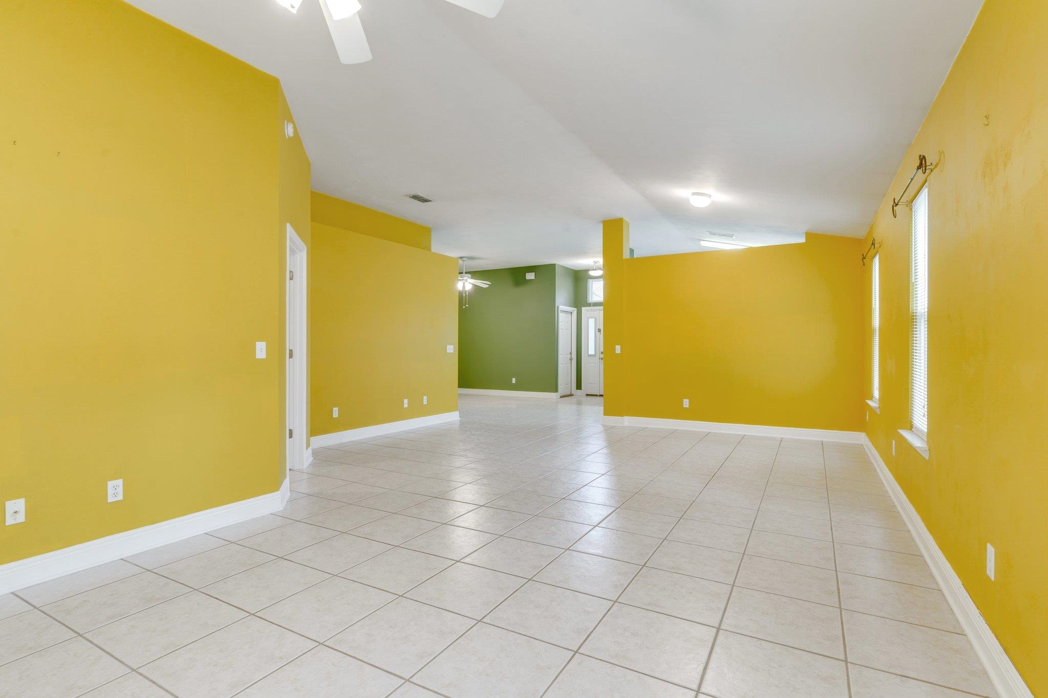 1535 Applewood Way