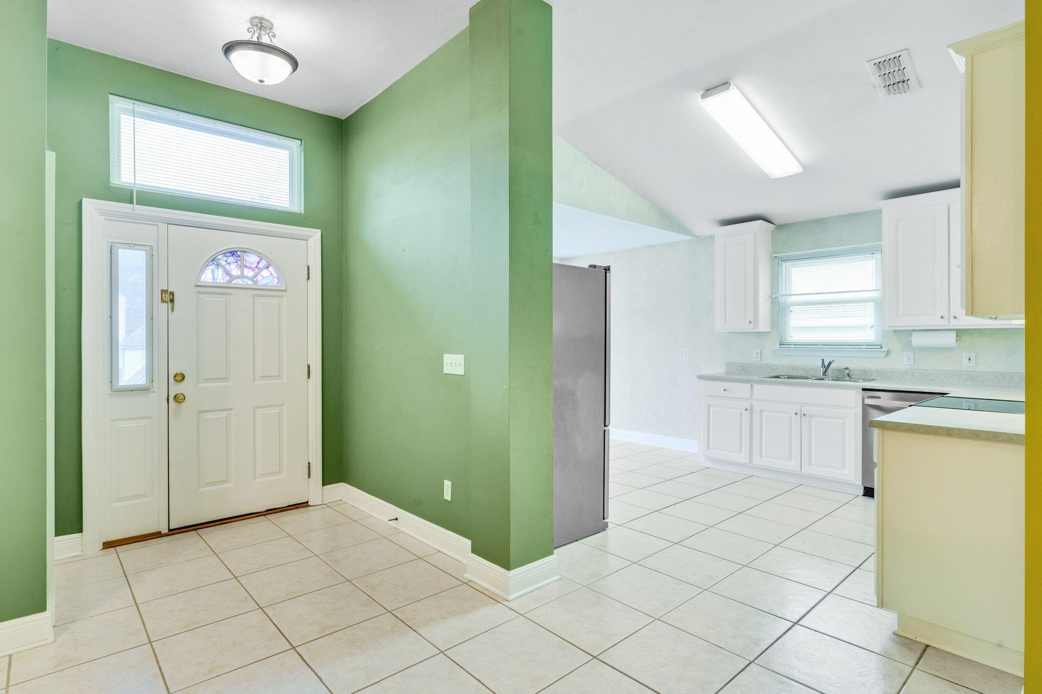 1535 Applewood Way