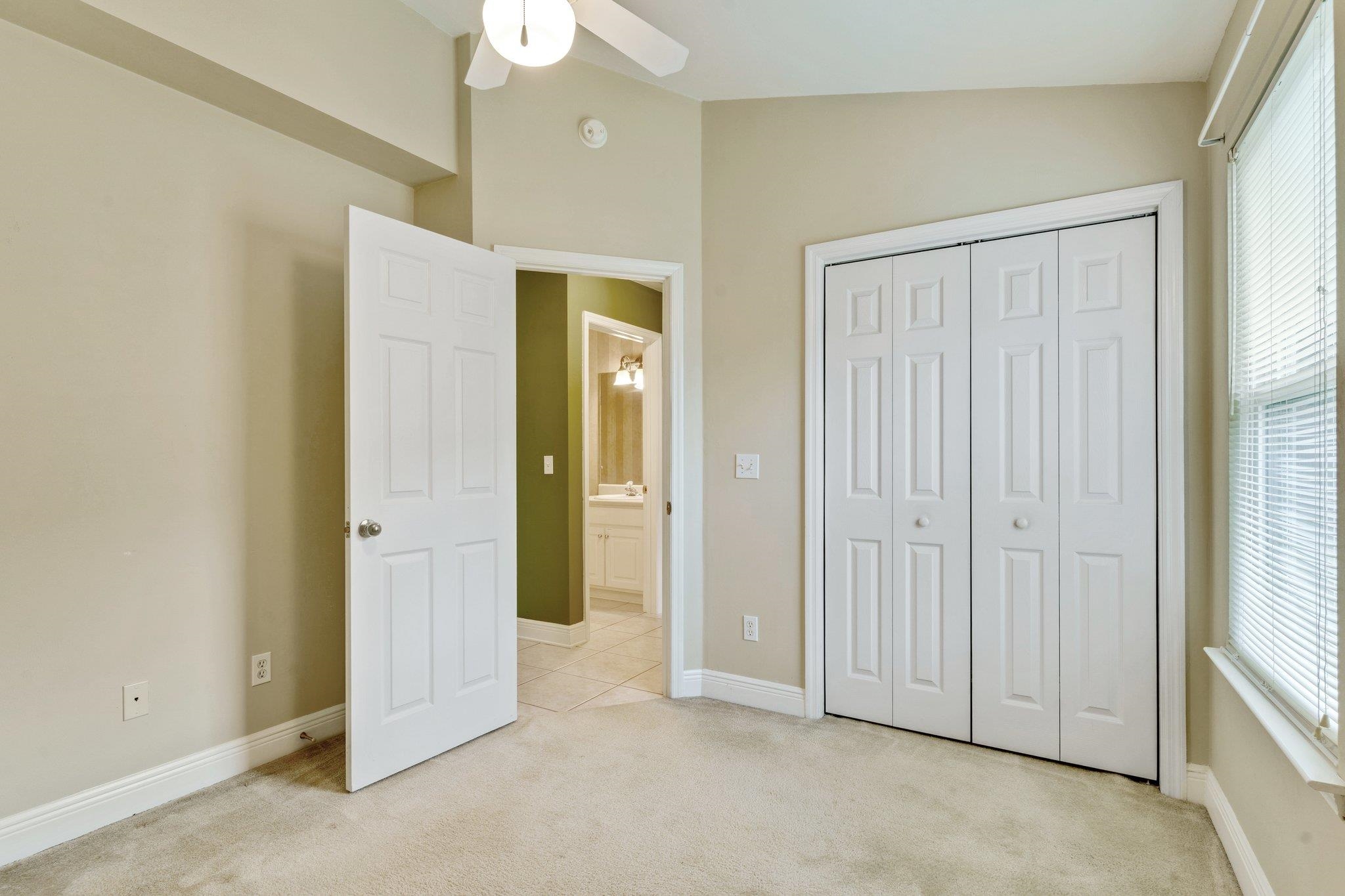1535 Applewood Way