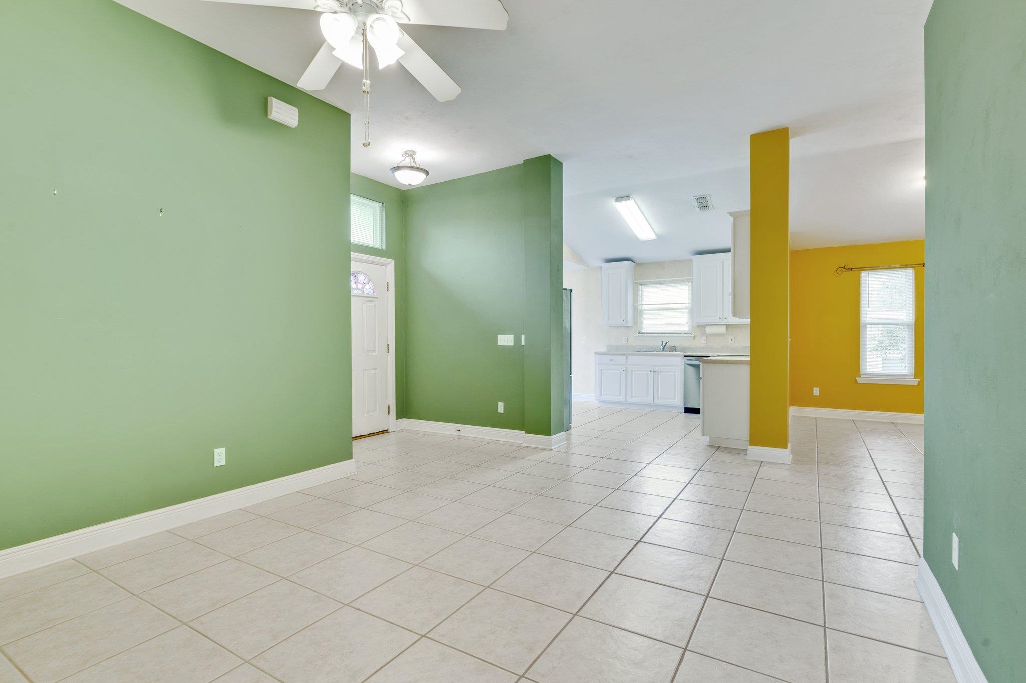 1535 Applewood Way
