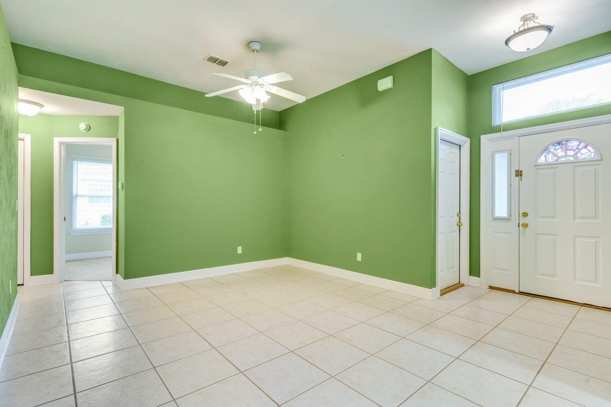 1535 Applewood Way