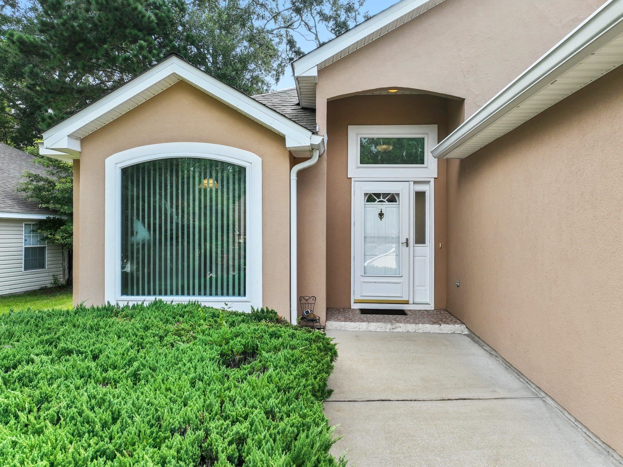 1535 Applewood Way