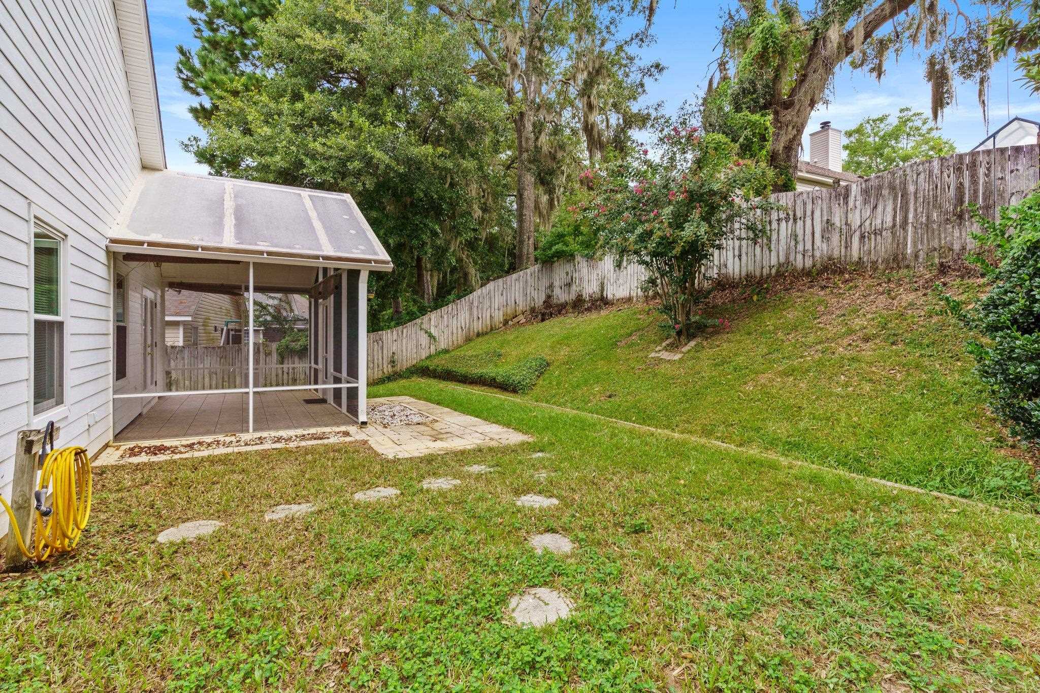 1535 Applewood Way