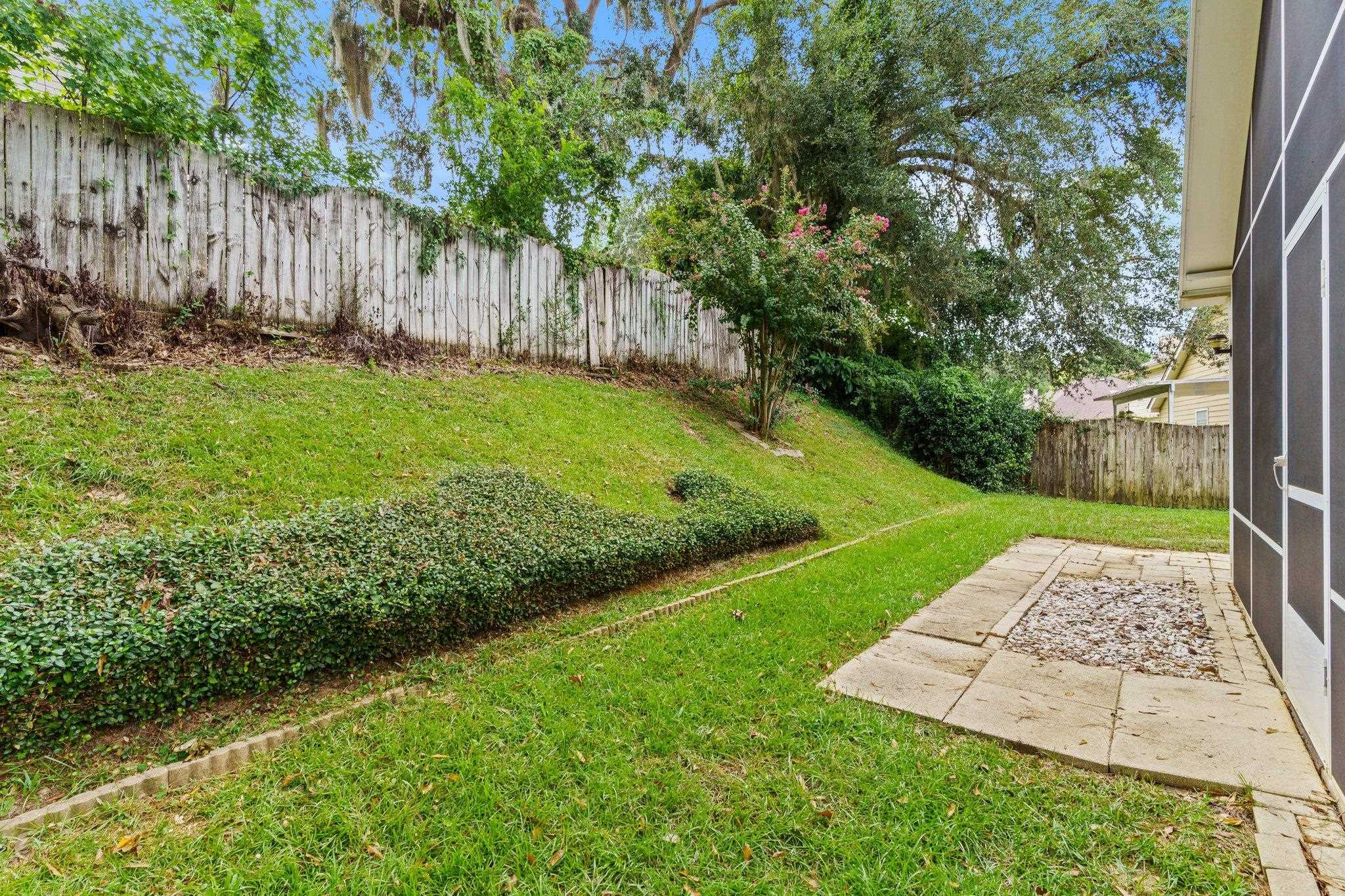 1535 Applewood Way