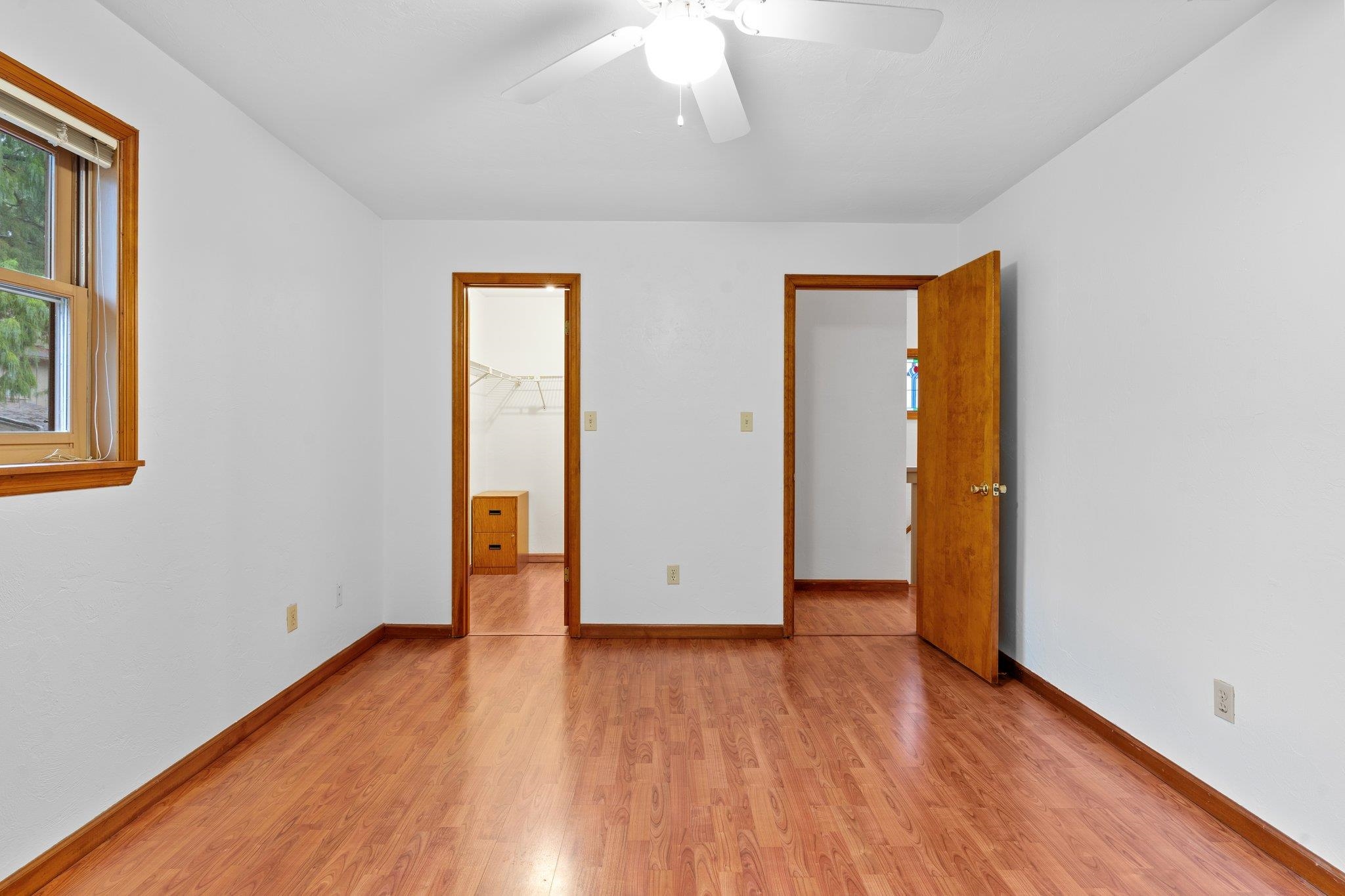 1842 Fernando Lane