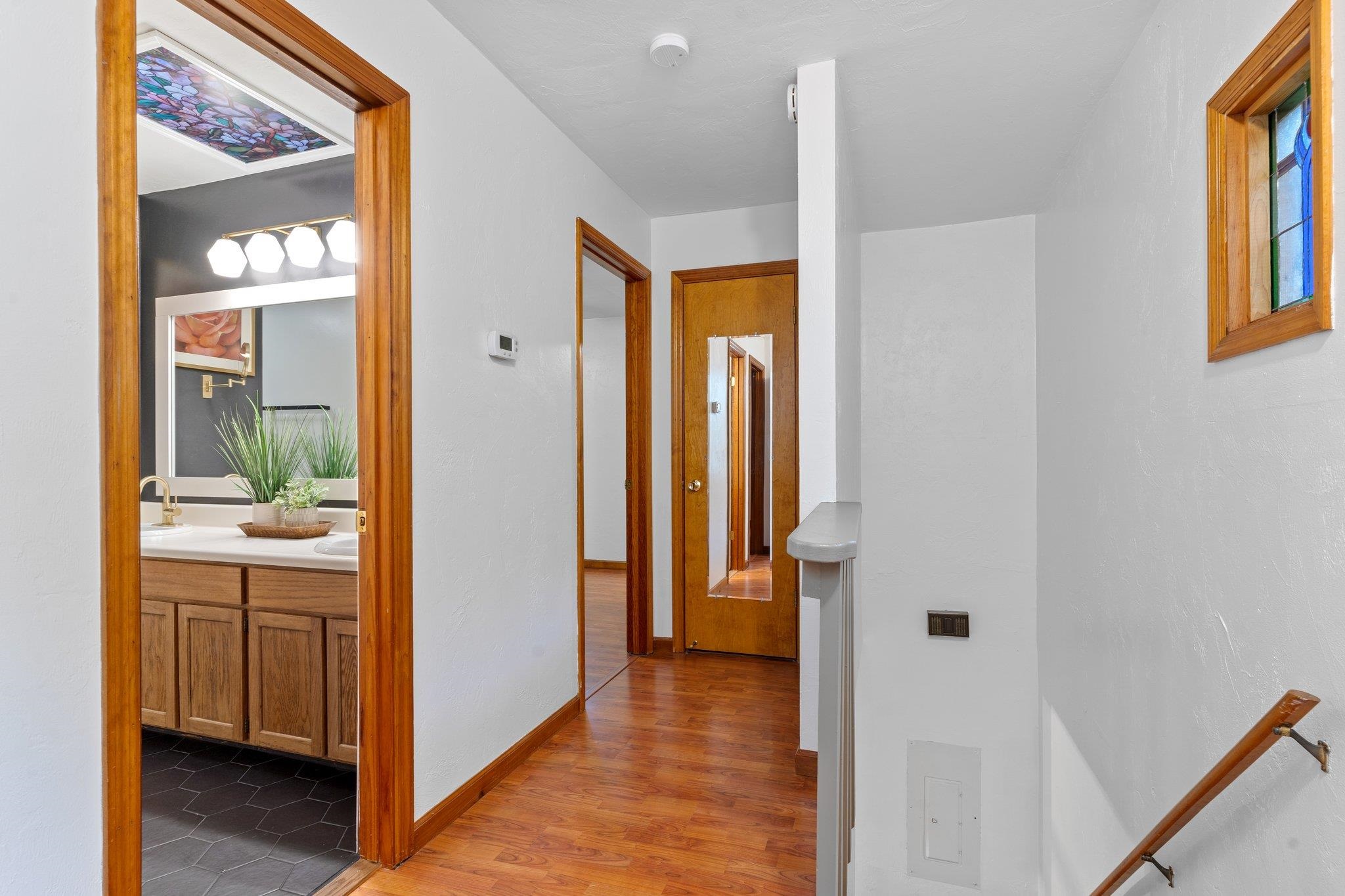 1842 Fernando Lane