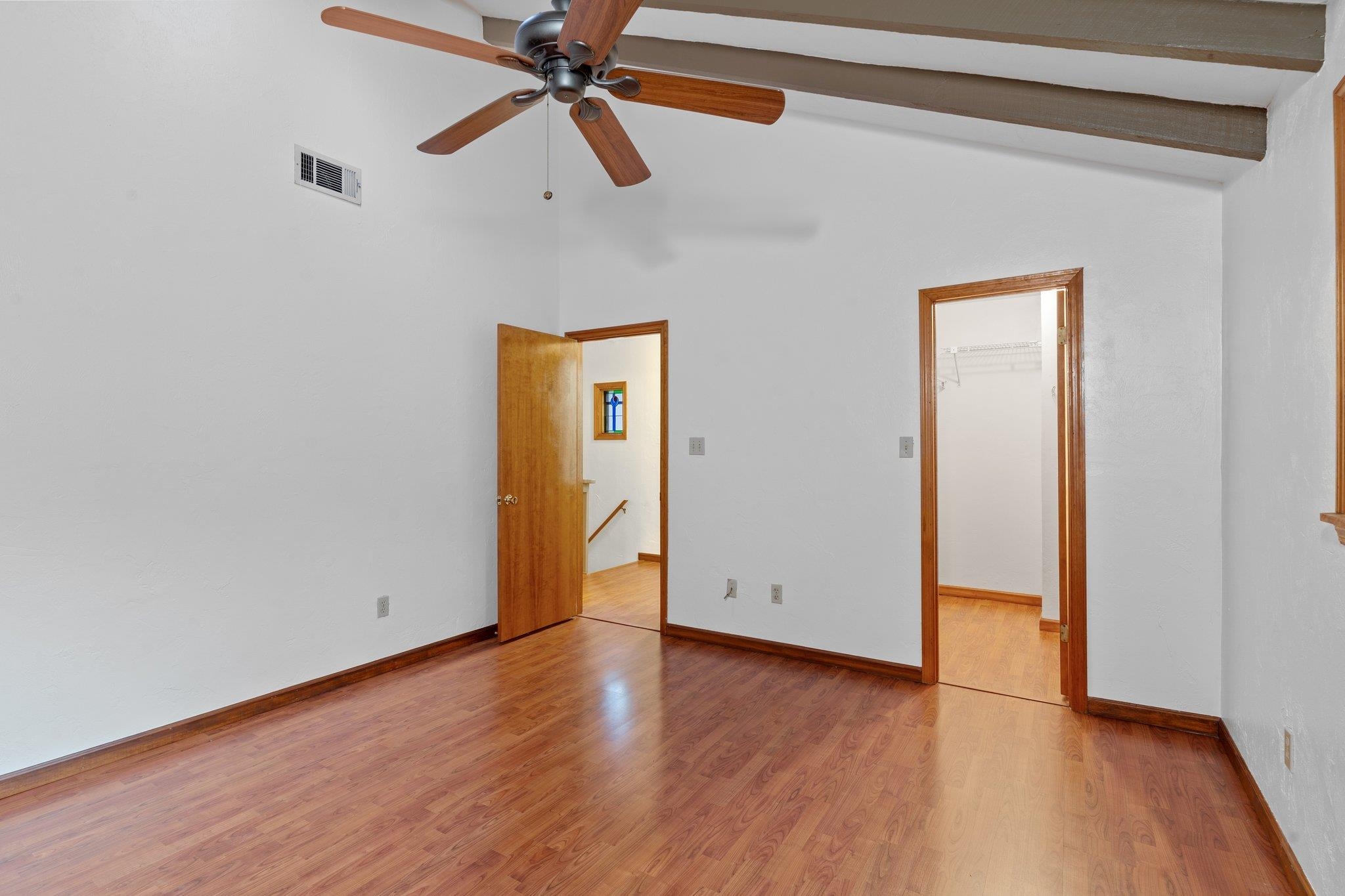 1842 Fernando Lane