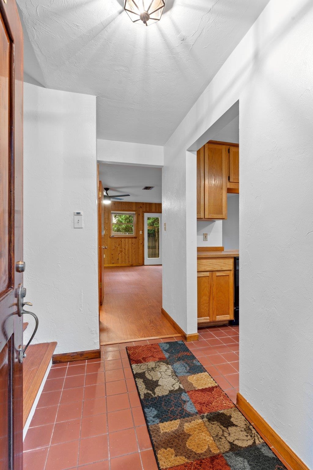 1842 Fernando Lane