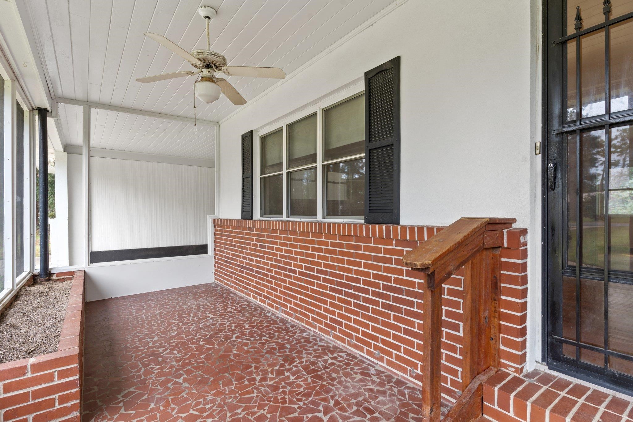 3129 Louise Street