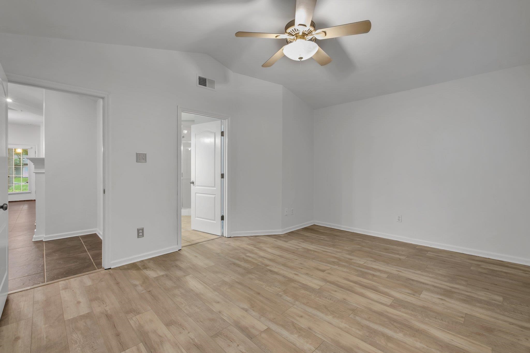 2922 Bay Shore Drive