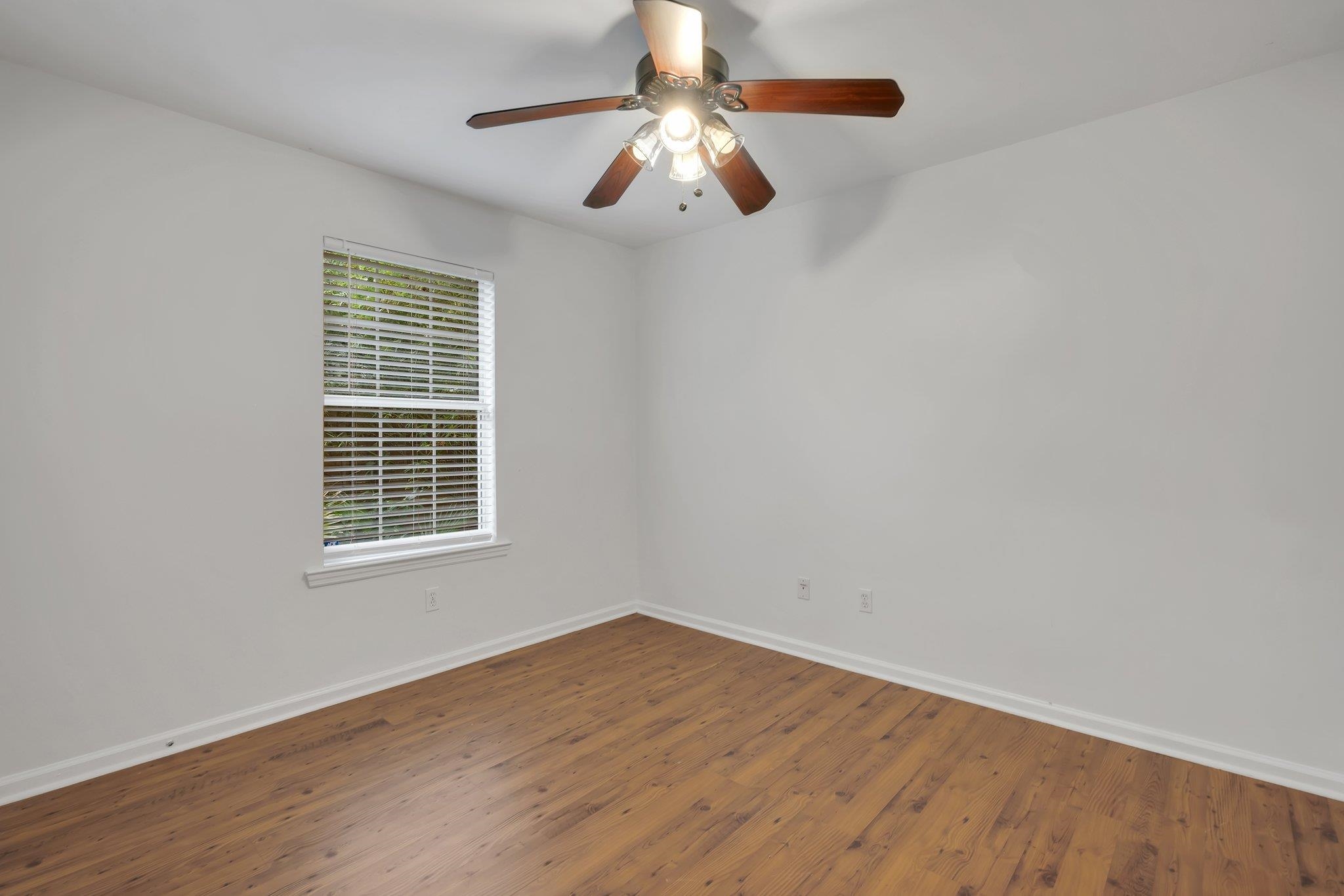 2922 Bay Shore Drive