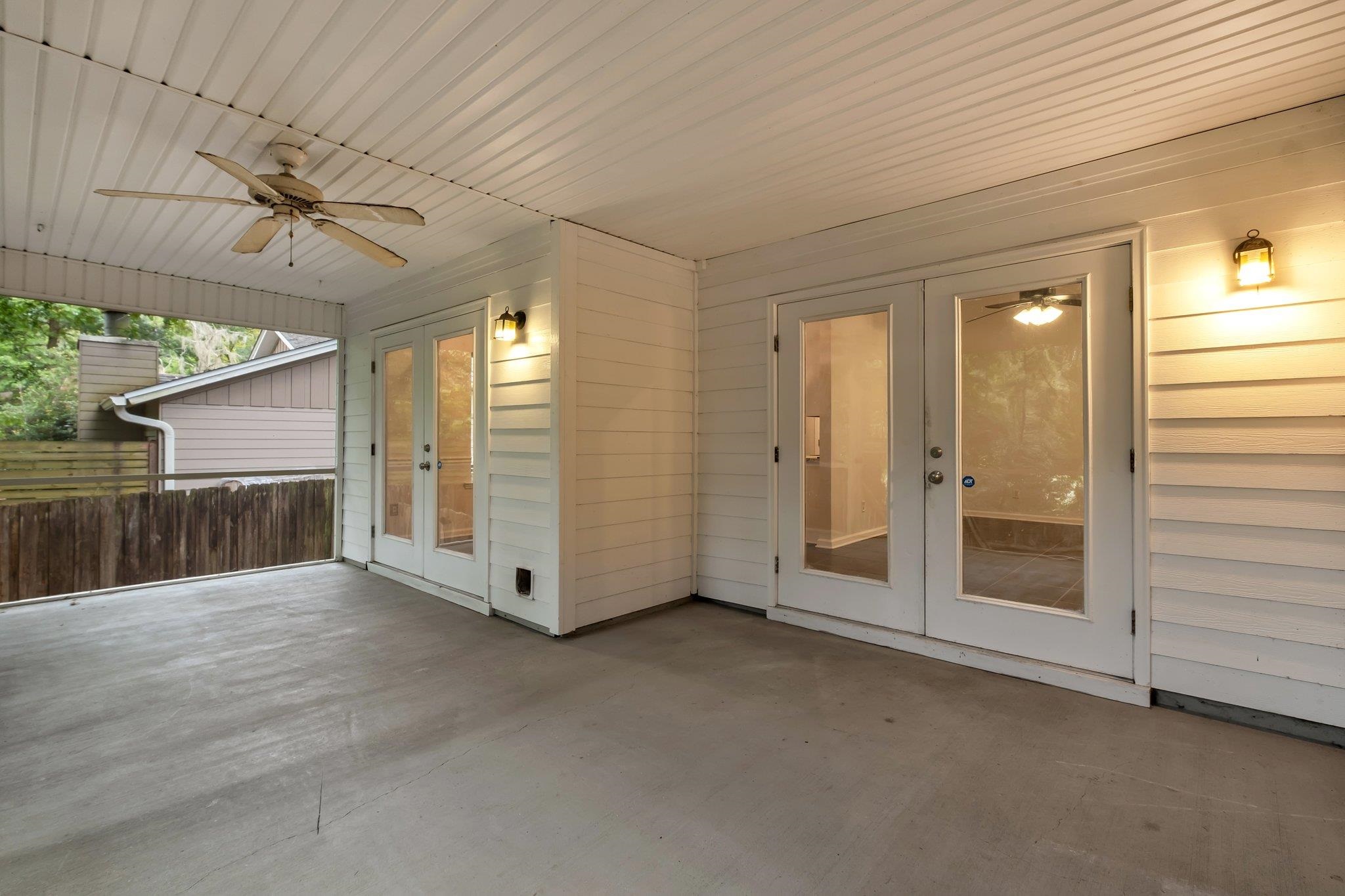 2922 Bay Shore Drive