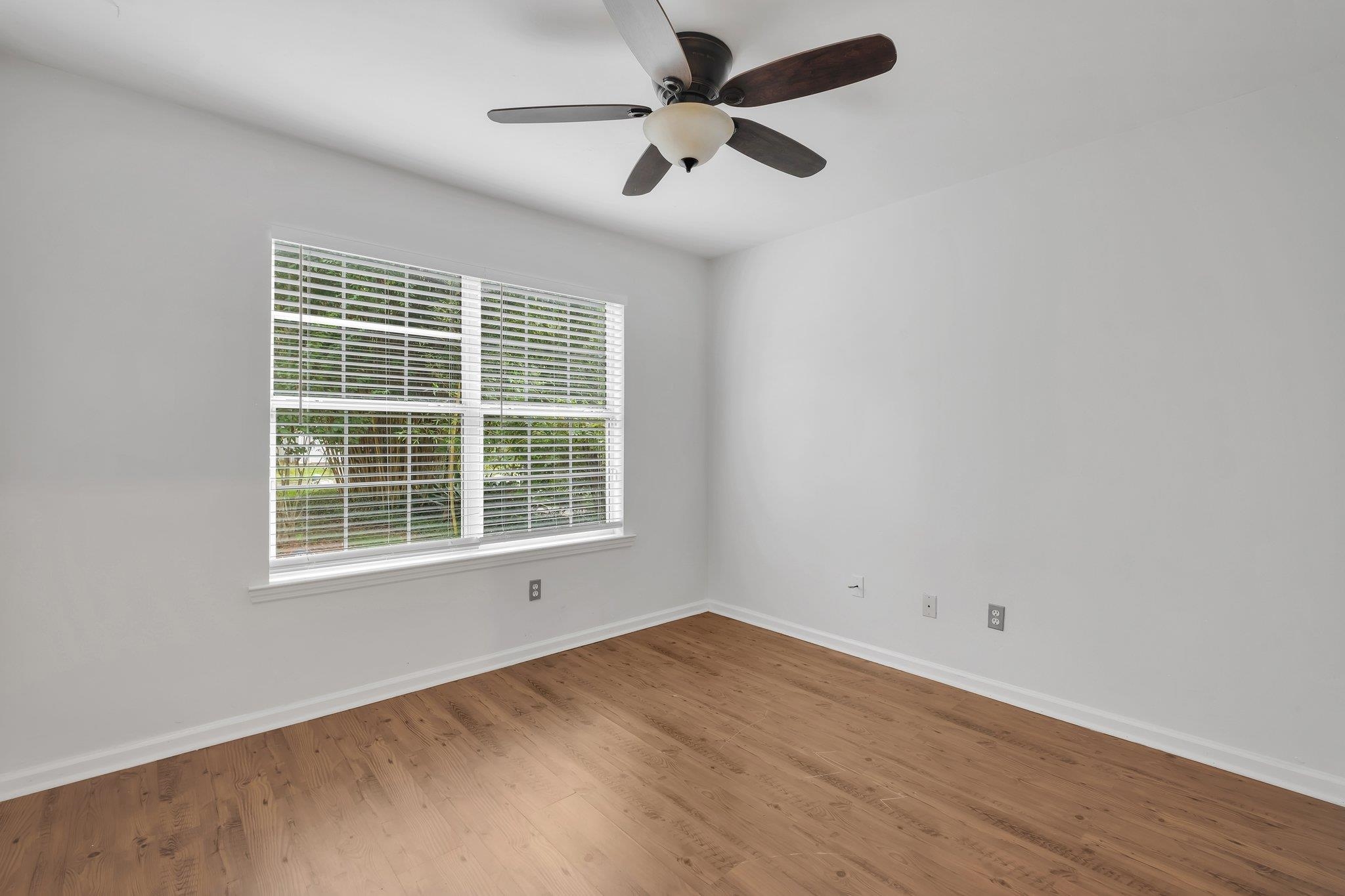 2922 Bay Shore Drive
