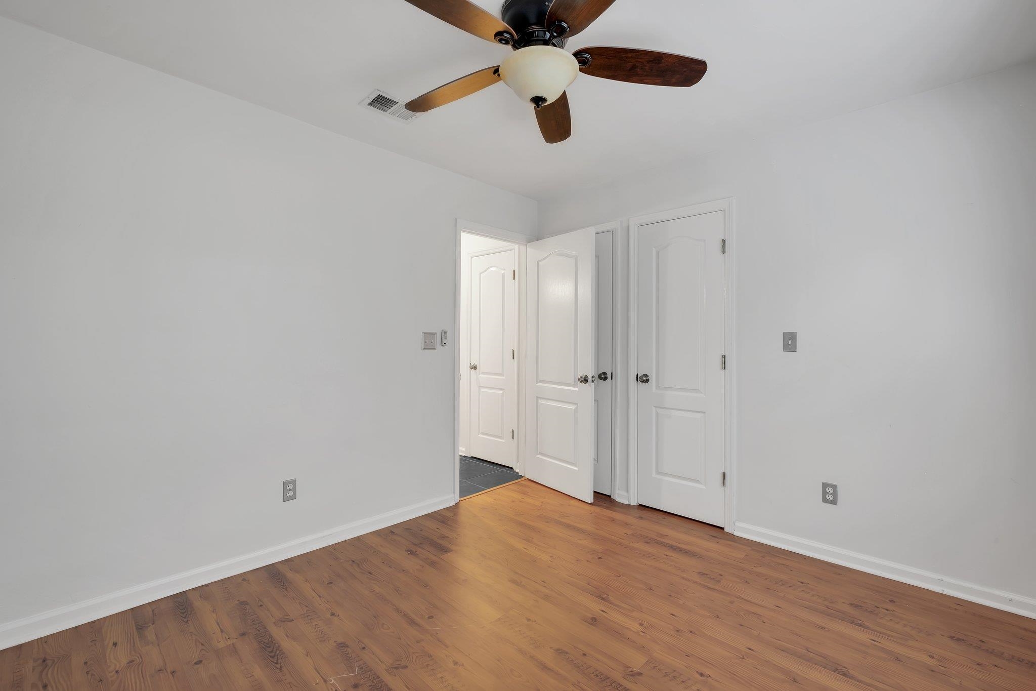 2922 Bay Shore Drive