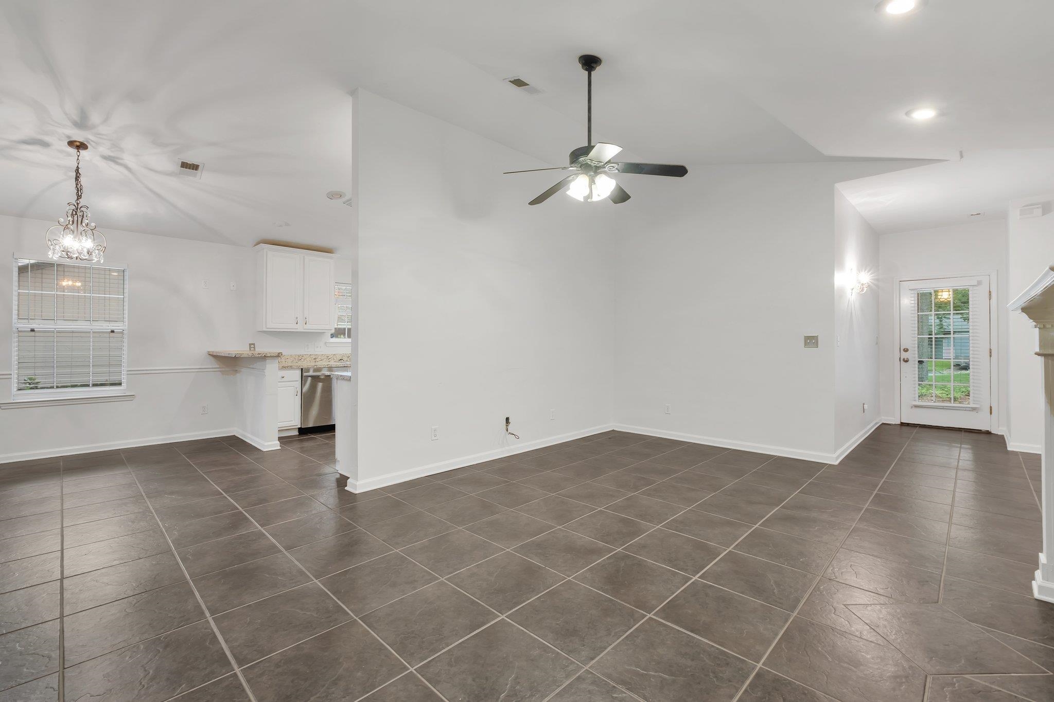 2922 Bay Shore Drive