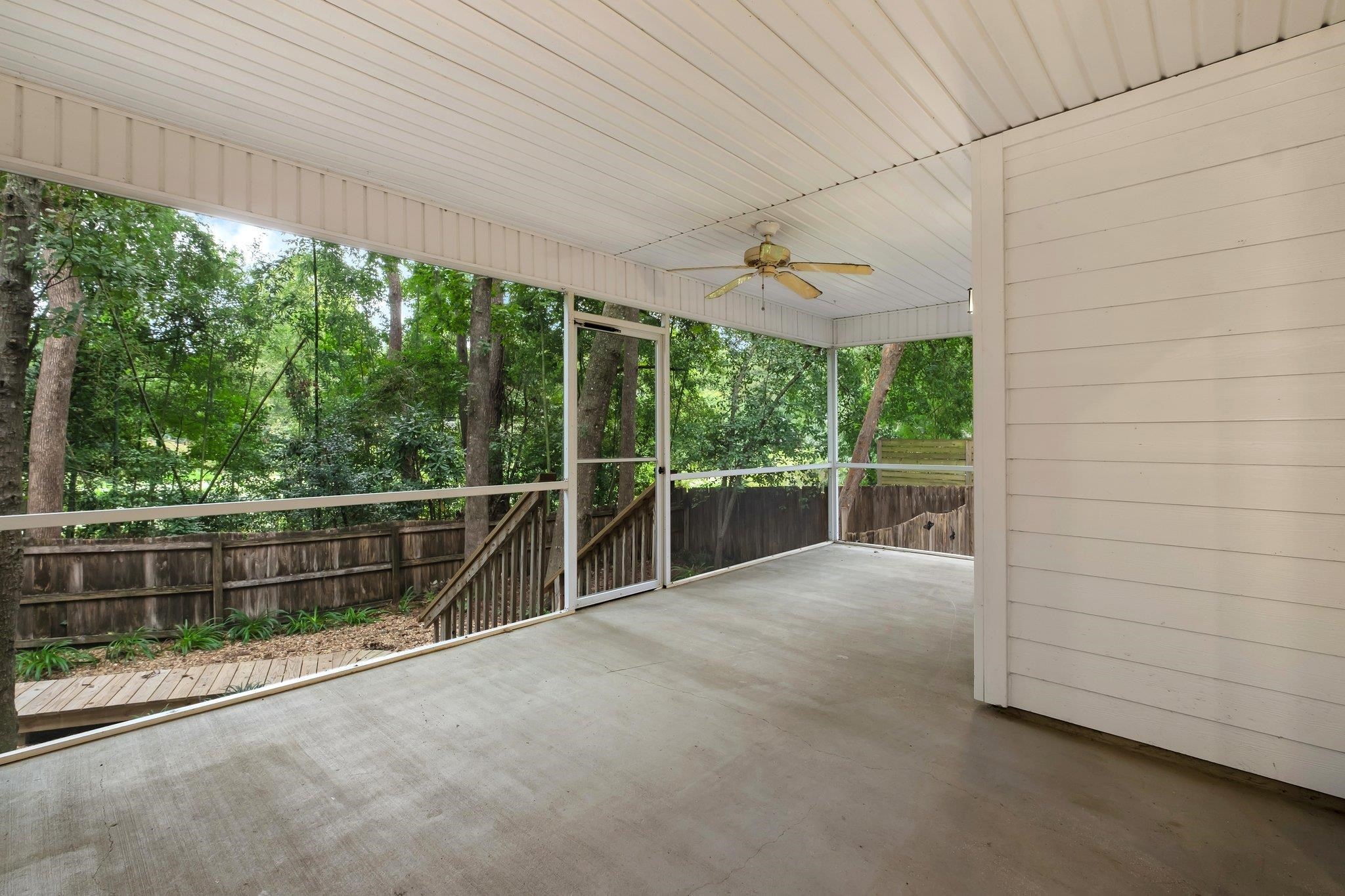 2922 Bay Shore Drive