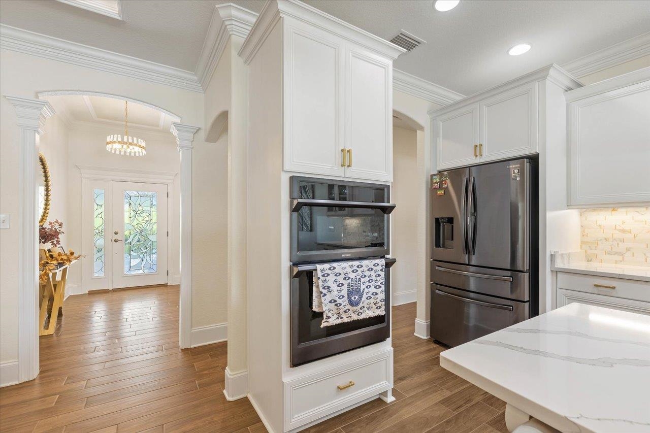 3326 Mariana Oaks Dr