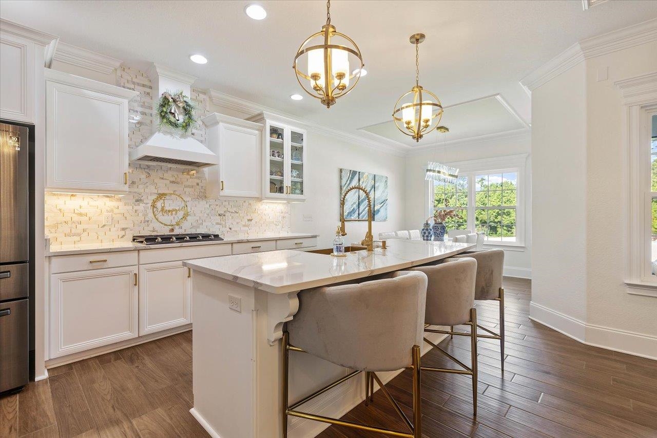 3326 Mariana Oaks Dr