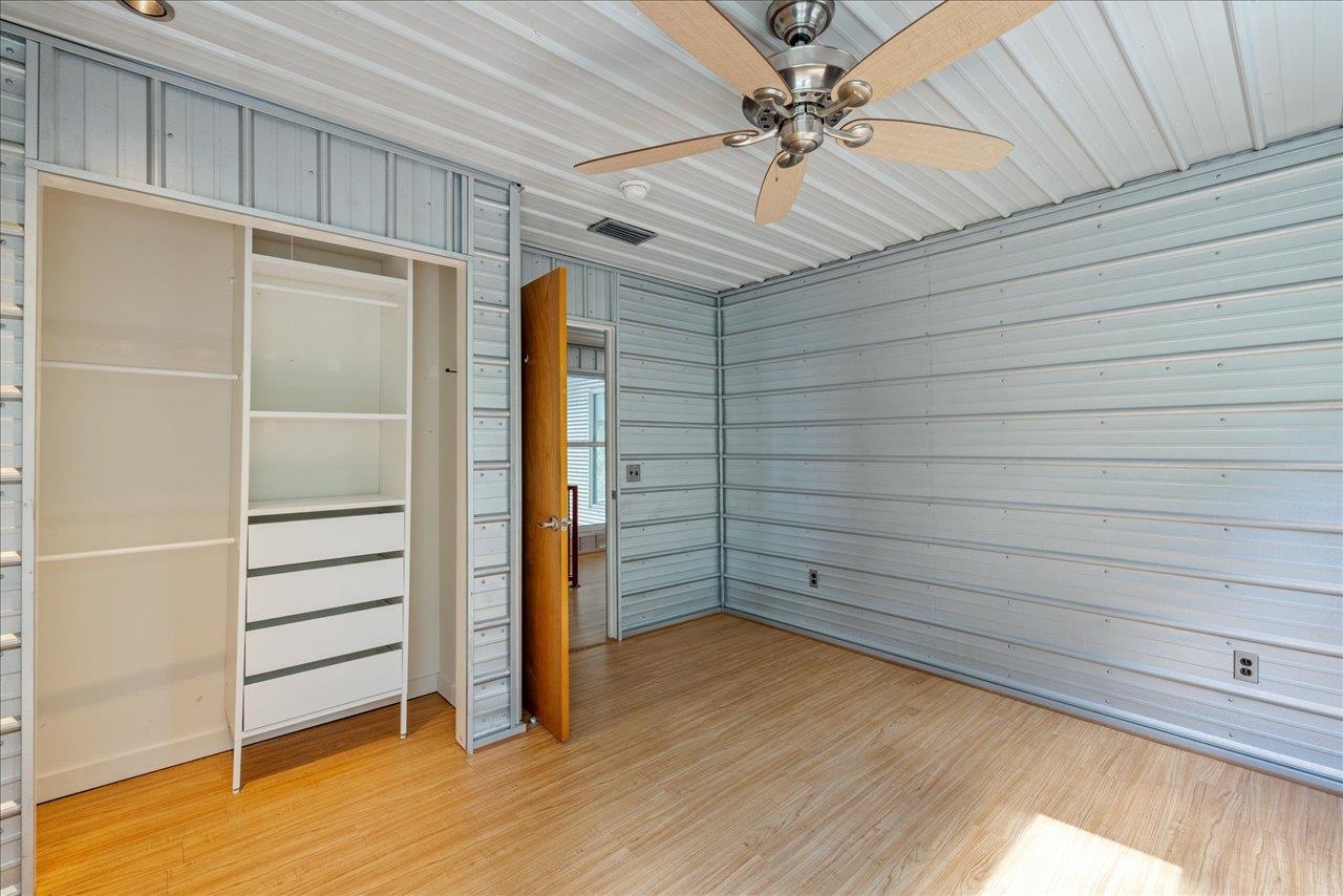 1005 Waverly Drive
