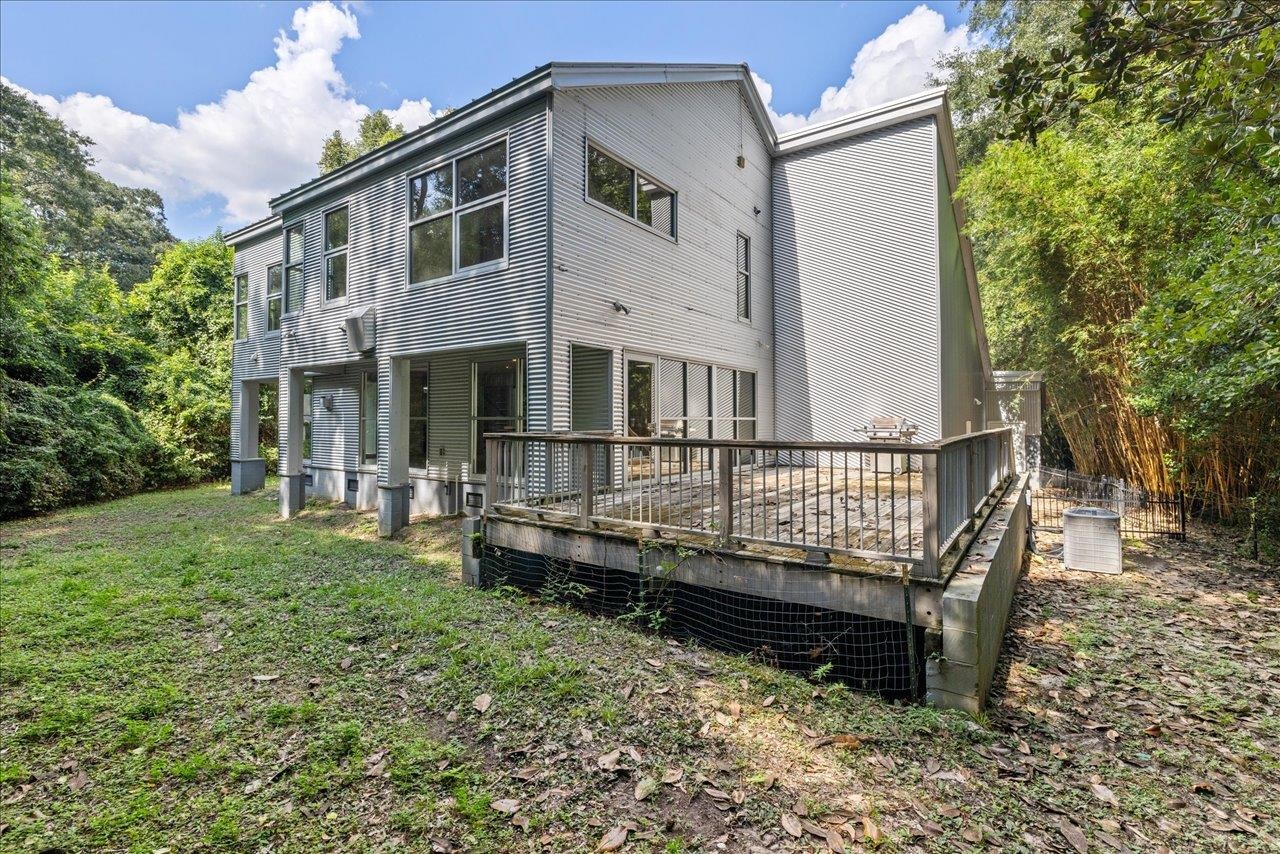 1005 Waverly Drive