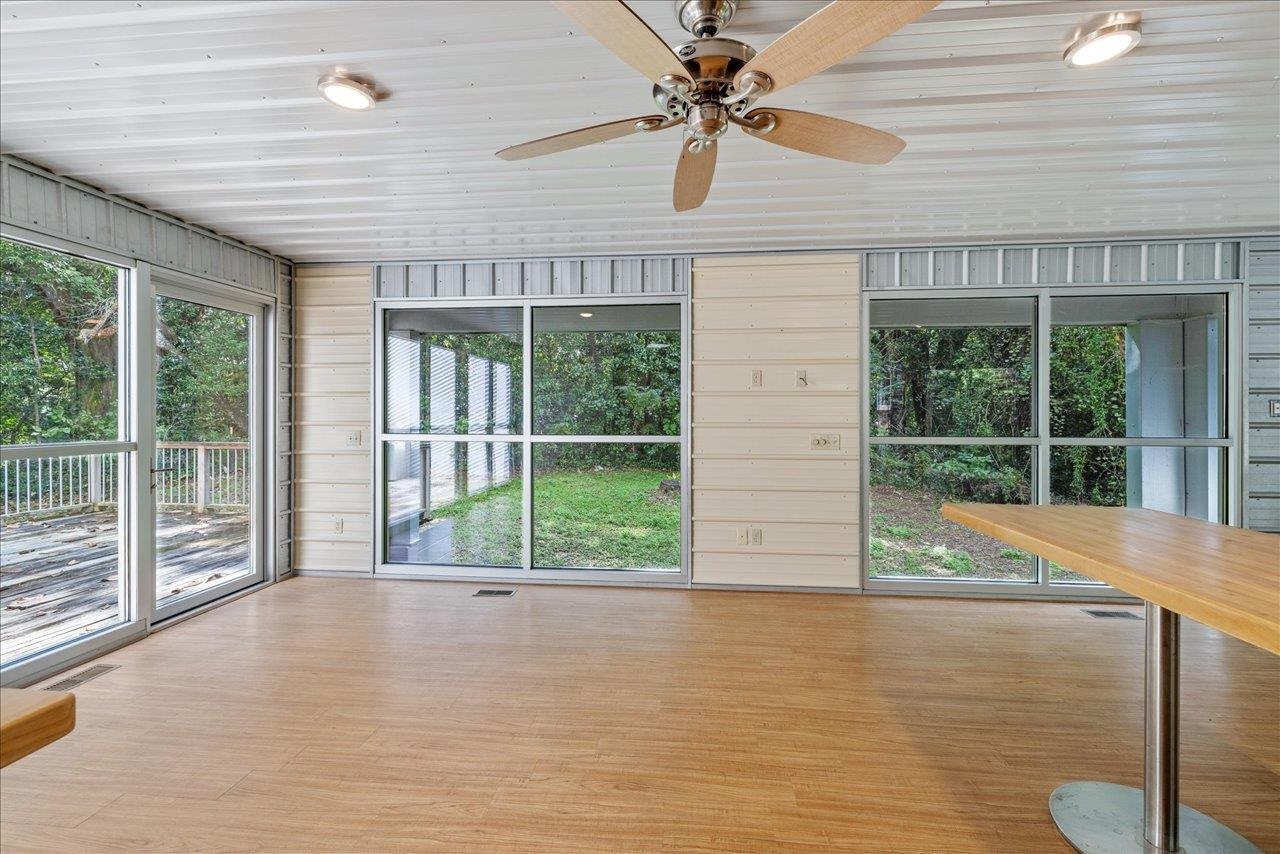 1005 Waverly Drive