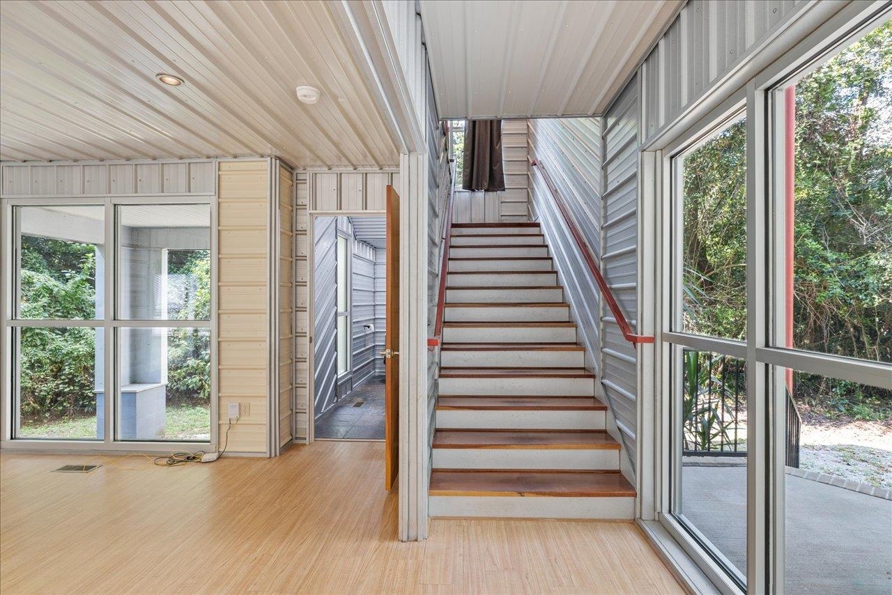 1005 Waverly Drive