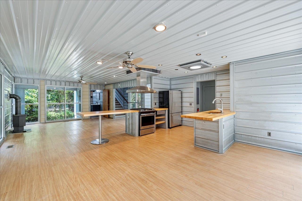 1005 Waverly Drive