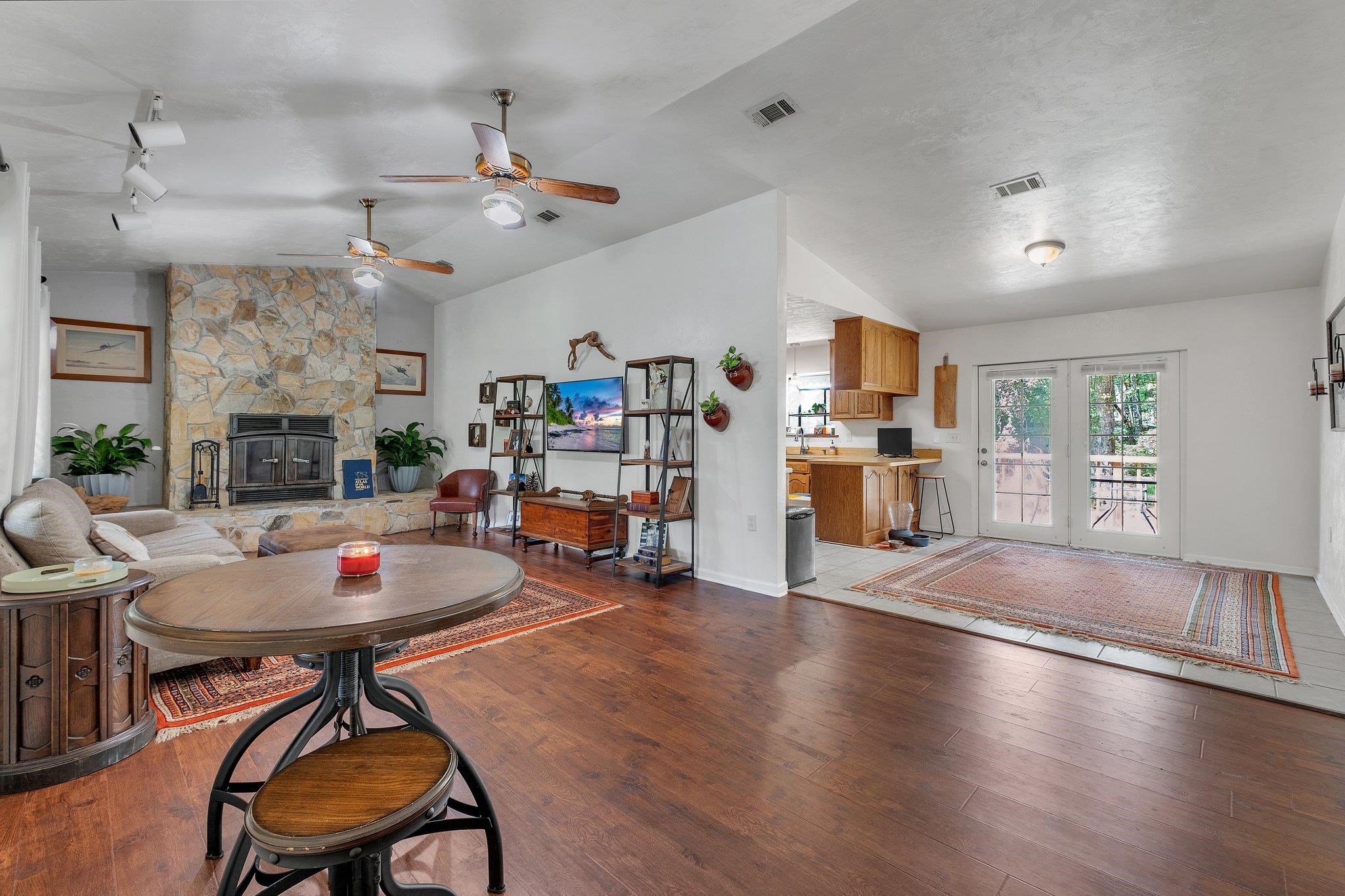 6302 Brushy Creek Road