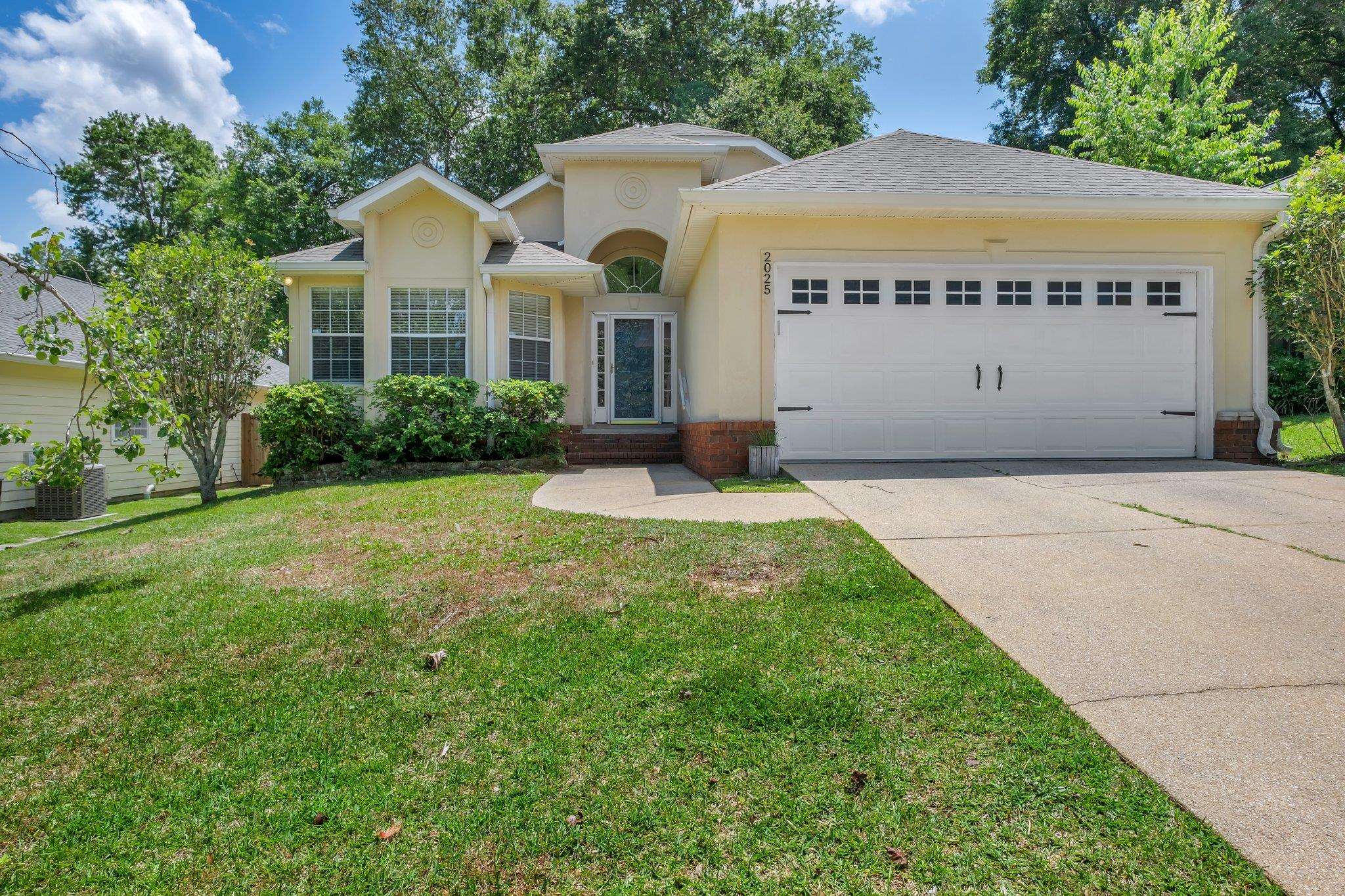 2025 Ascot Way