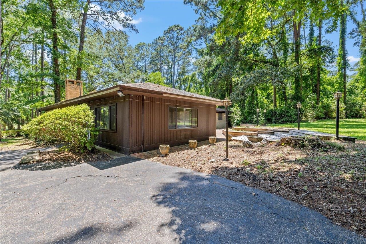 7916 Skipper Lane