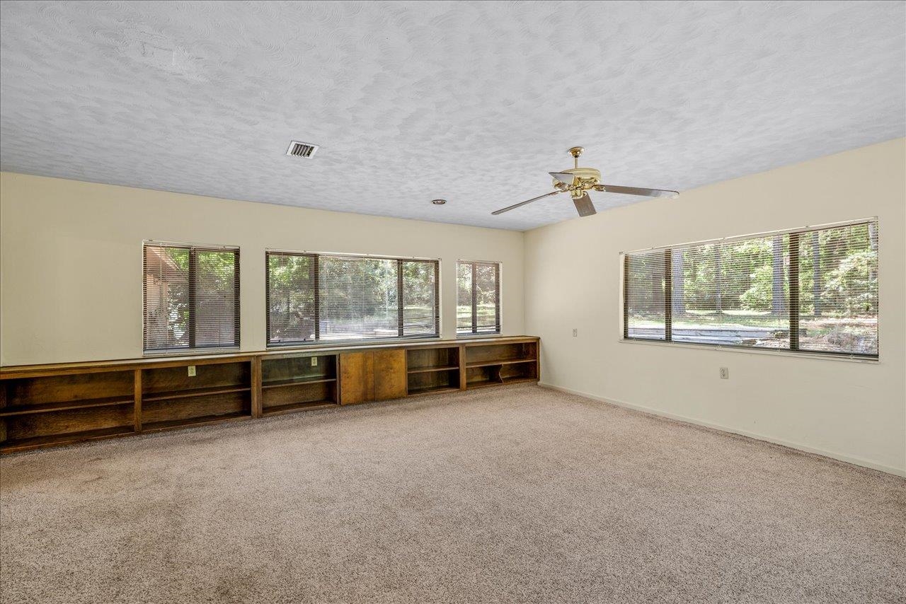 7916 Skipper Lane