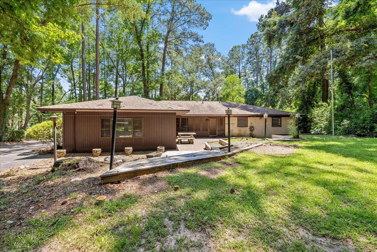 7916 Skipper Lane